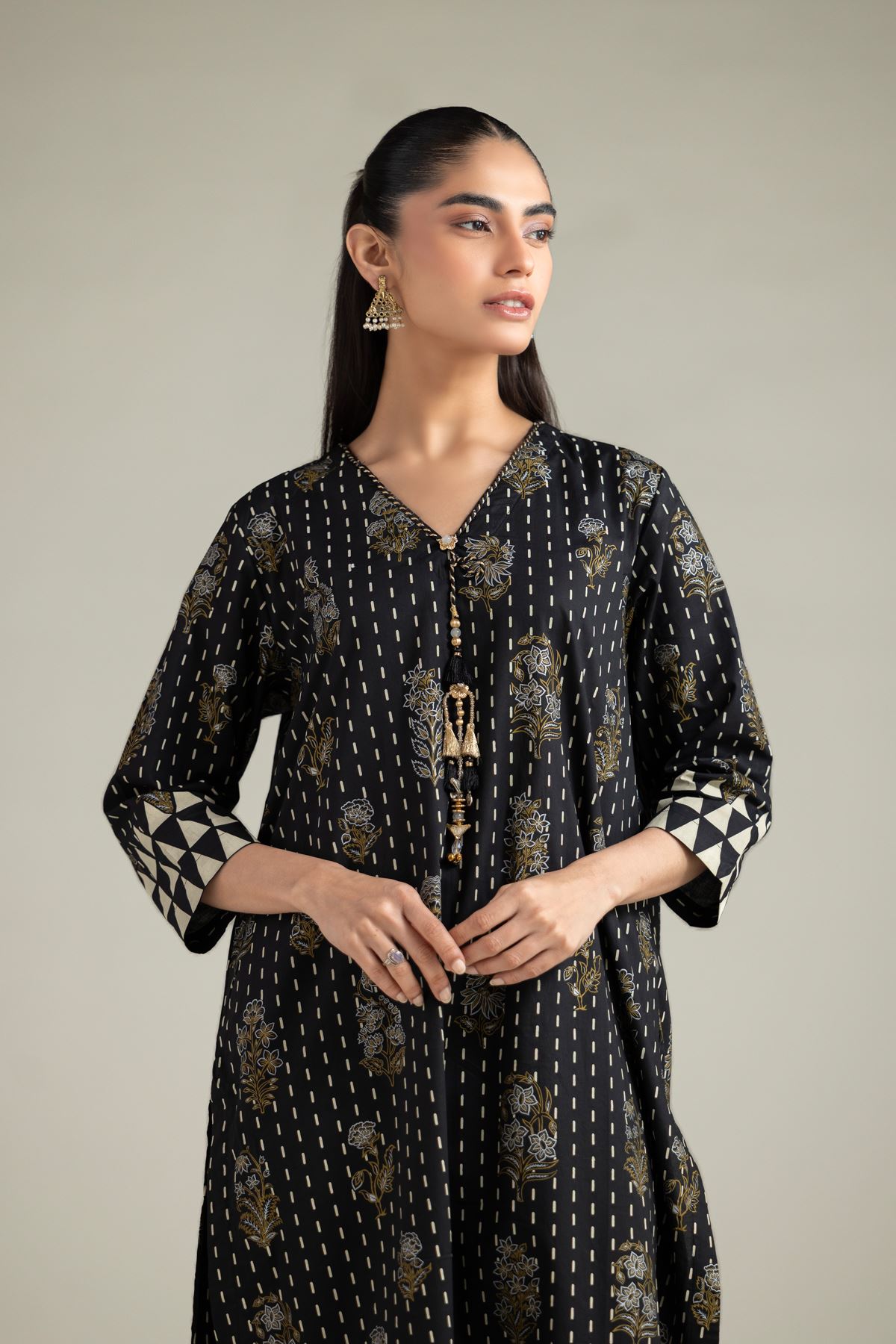 Cambric Kurta - 2-26-101-A-G-VG