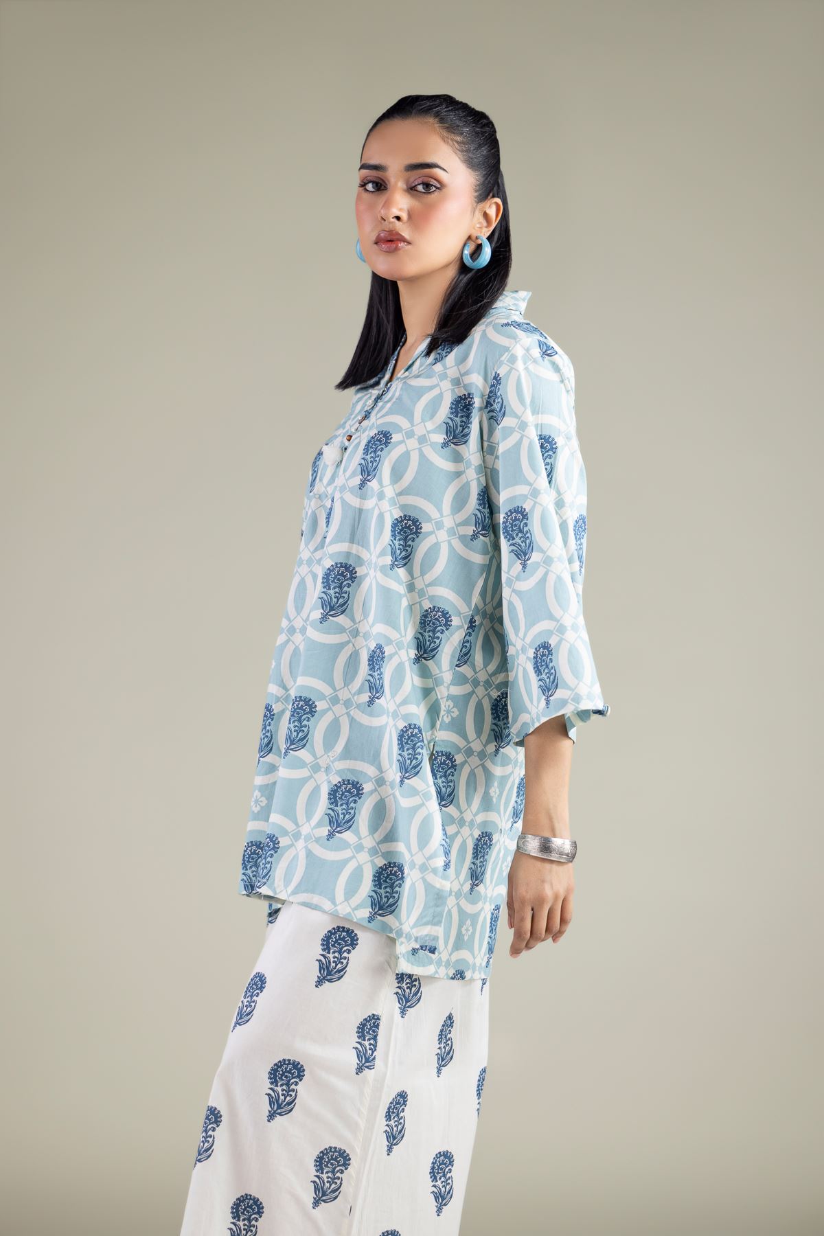 Printed Cambric Floral V-Neck Kurta - 25-00-X2-08TB-VG