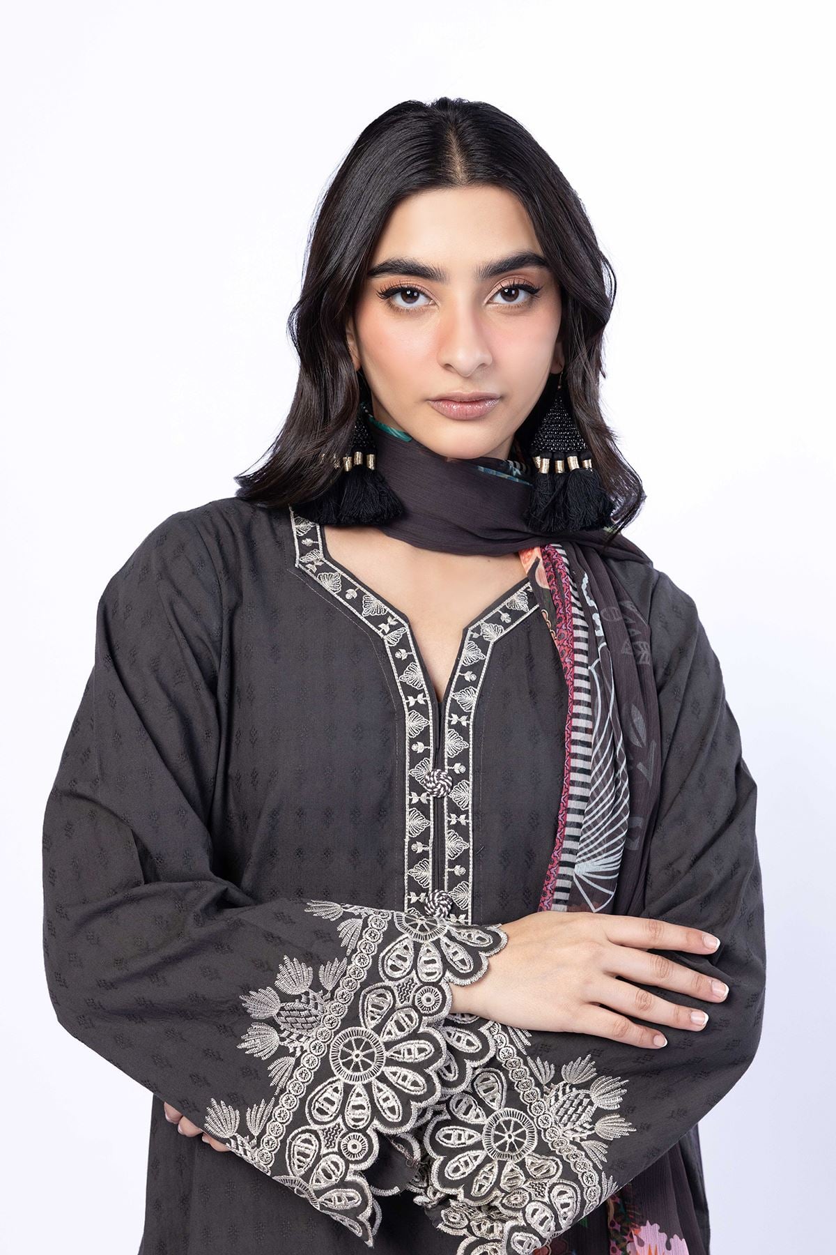 Embroidered Cotton Dobby Tailored 3 Piece - T-A22-26-108FI-VG