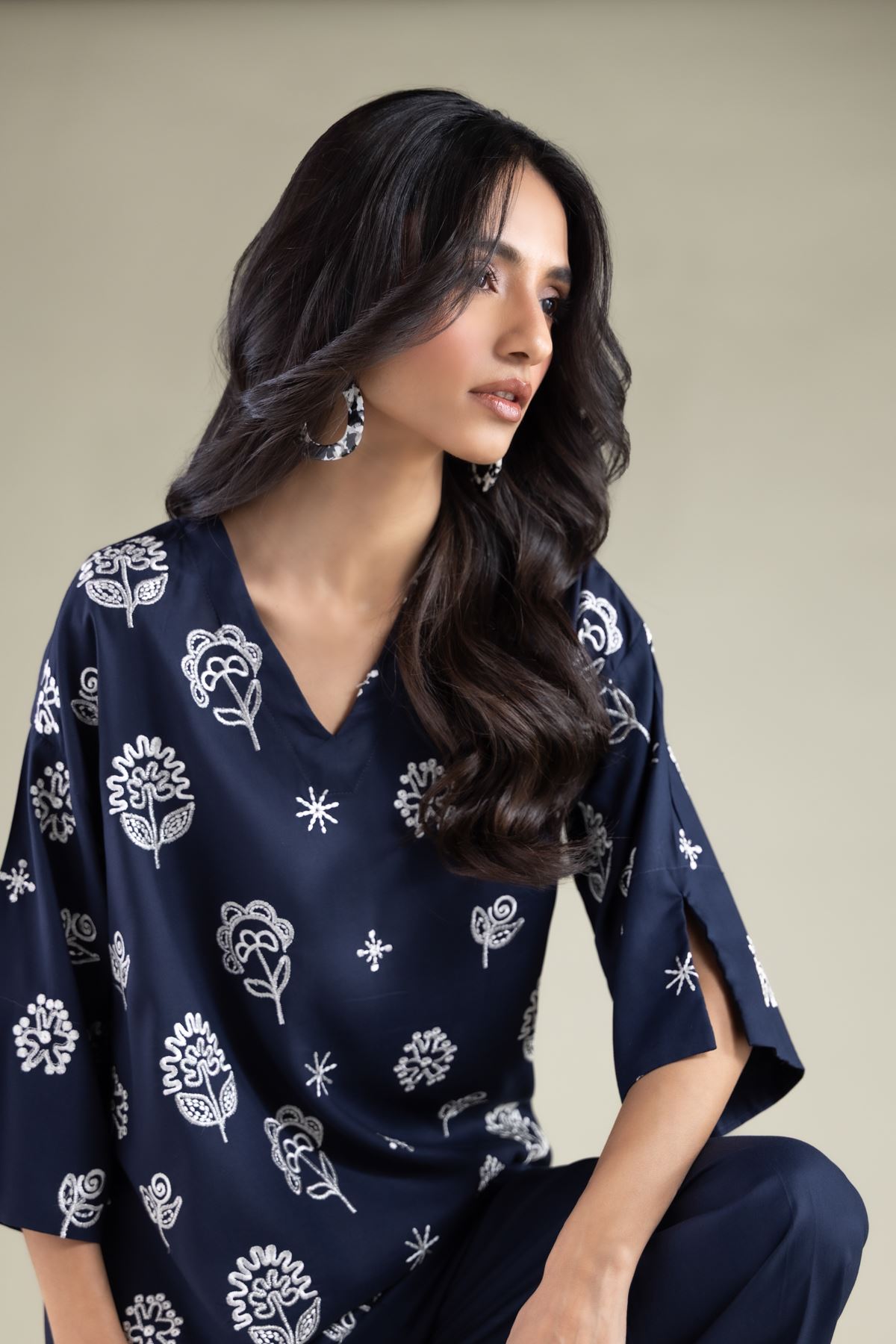Embroidered Viscose Tunic - 6-26-105-A-A-VG