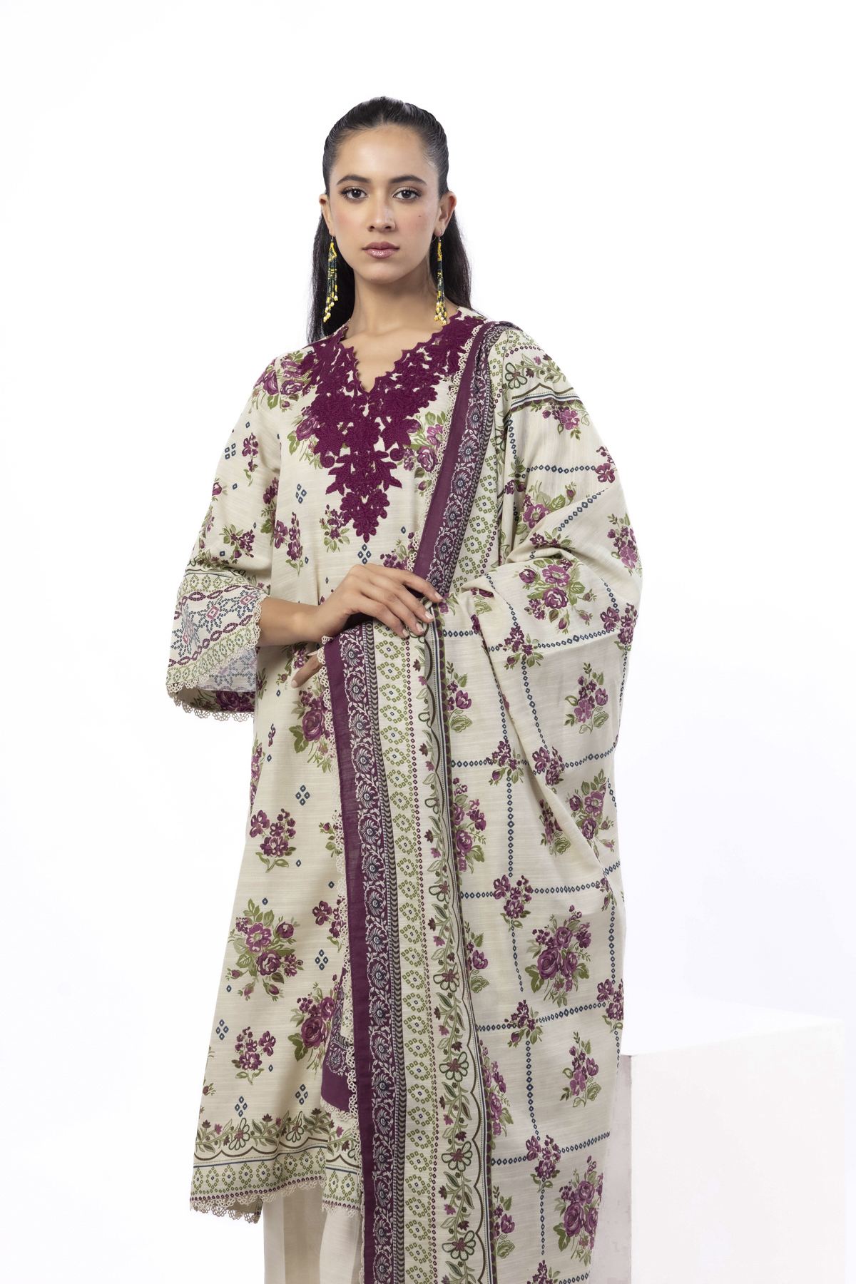 Embroidered Light Khaddar Fabrics 3 Piece - KN29A-VG
