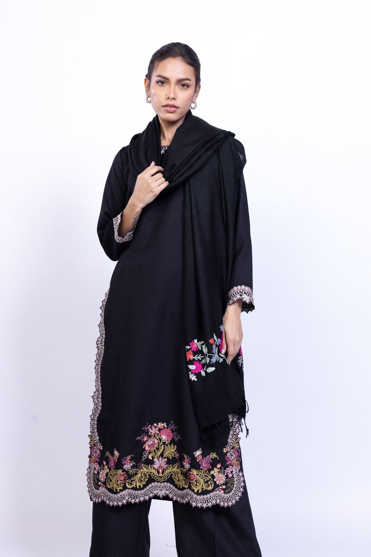 Embroidered Heavy Blended Viscose Kurta - 25-09-10E3-08TB-VG