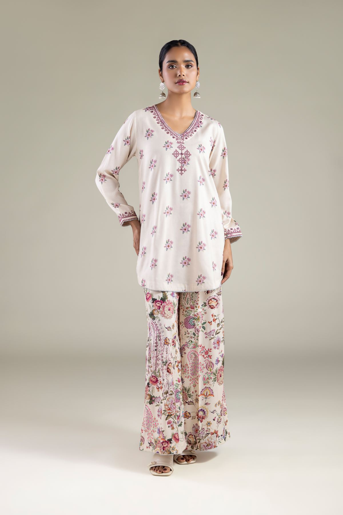 Embroidered Viscose Floral V-Neck Kurta - 1-26-223-A-B1-VG