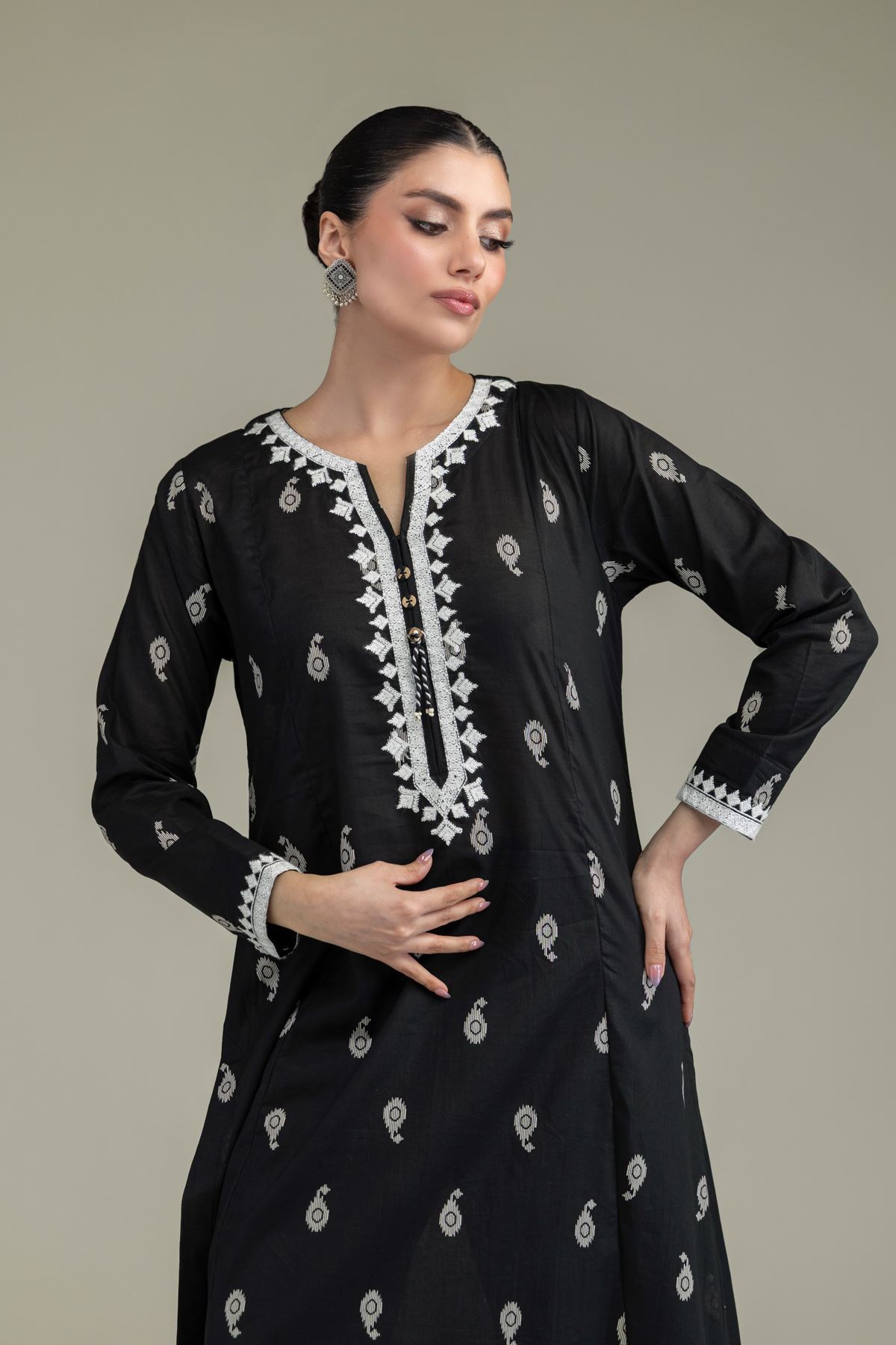 Embroidered Lawn Longline Lawn Kurta - 1-26-203-A-C1-VG