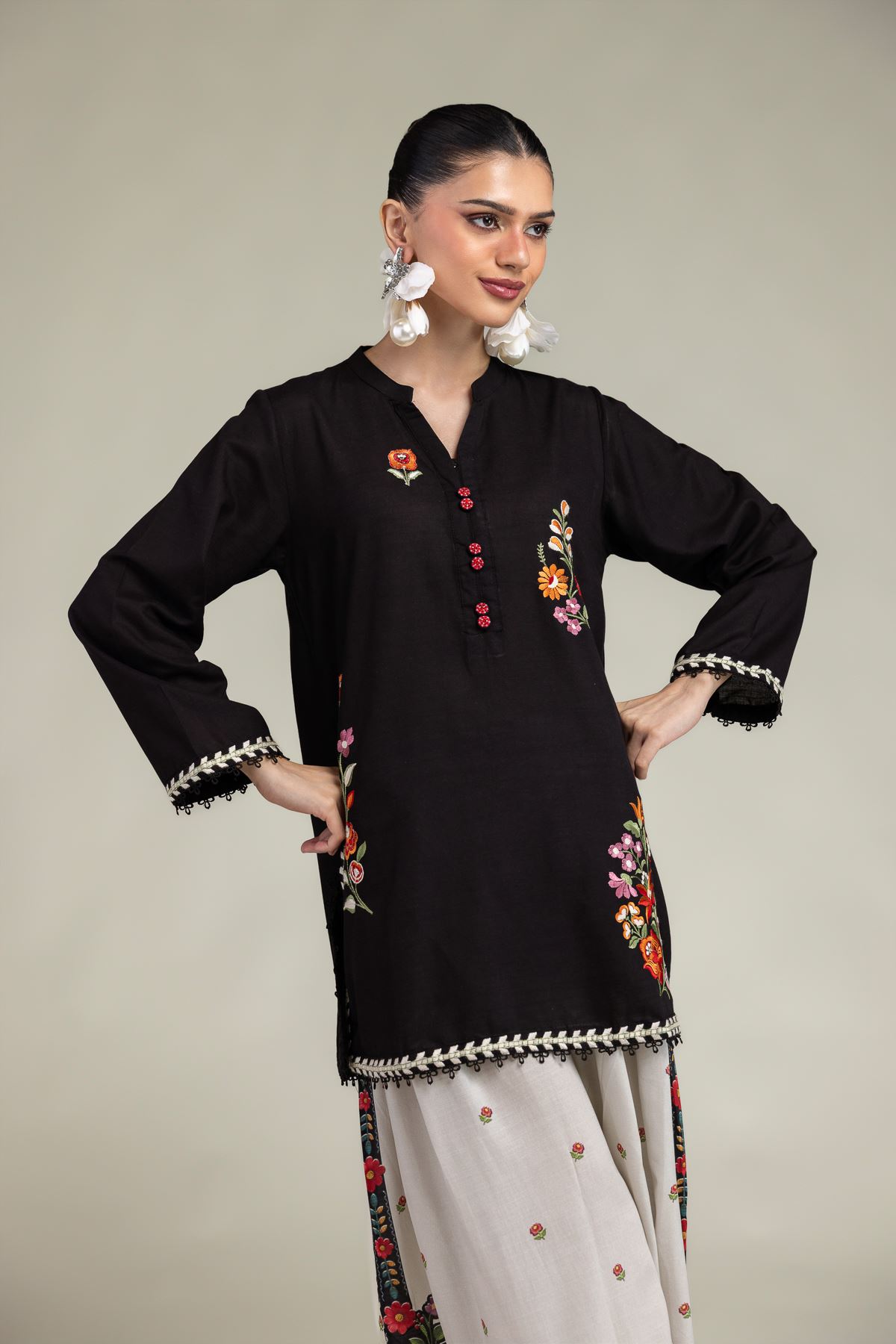 Embroidered Raw Silk Black Floral Kurta - 1-26-203-A-C1-VG