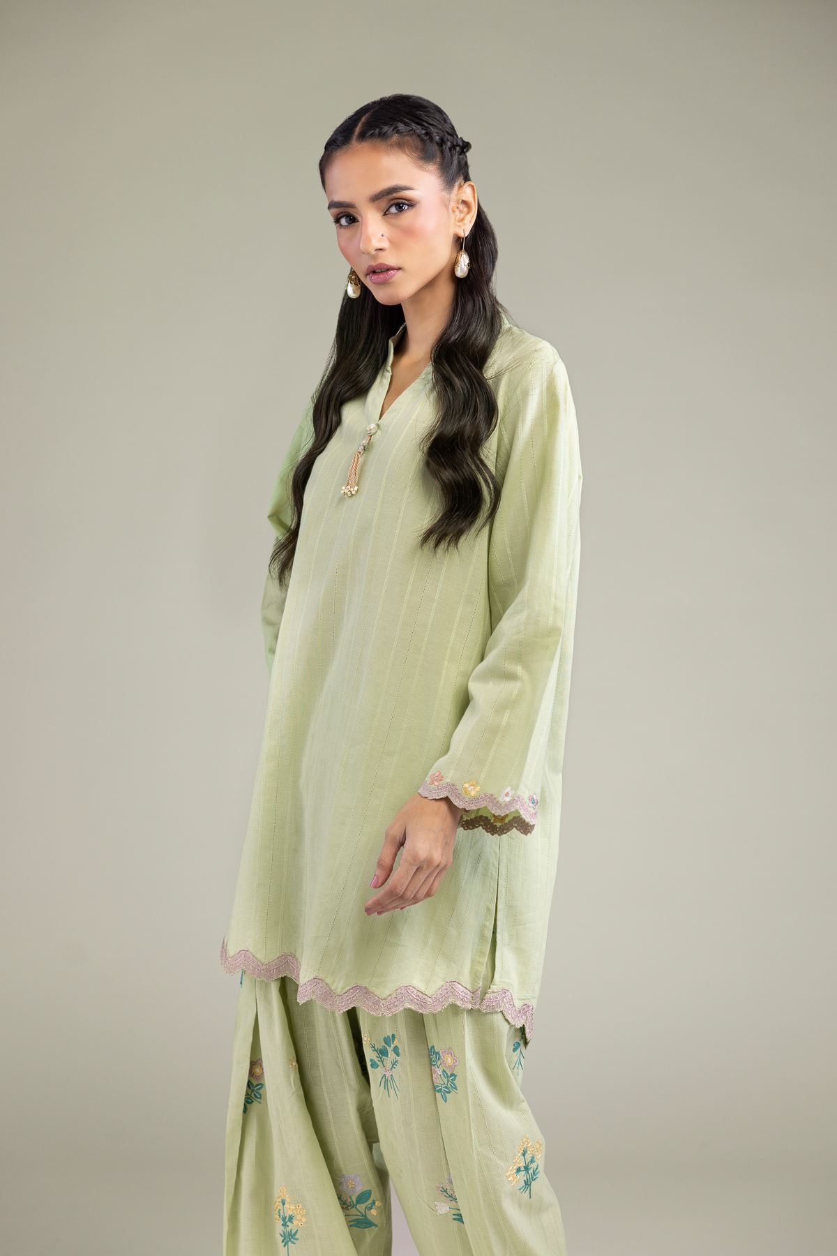Embroidered Textured Cotton Cotton Band-Collar Kurta - 26-01-2E1-08TA-VG