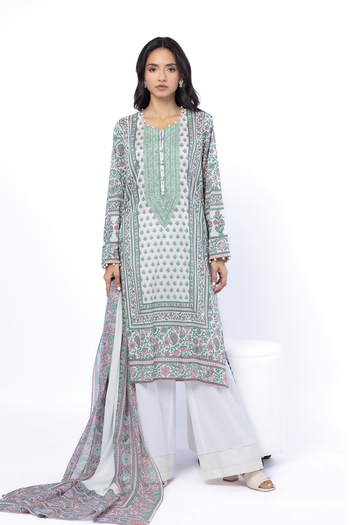 Embroidered Lawn Fabrics 3 Piece - CA02A-VG
