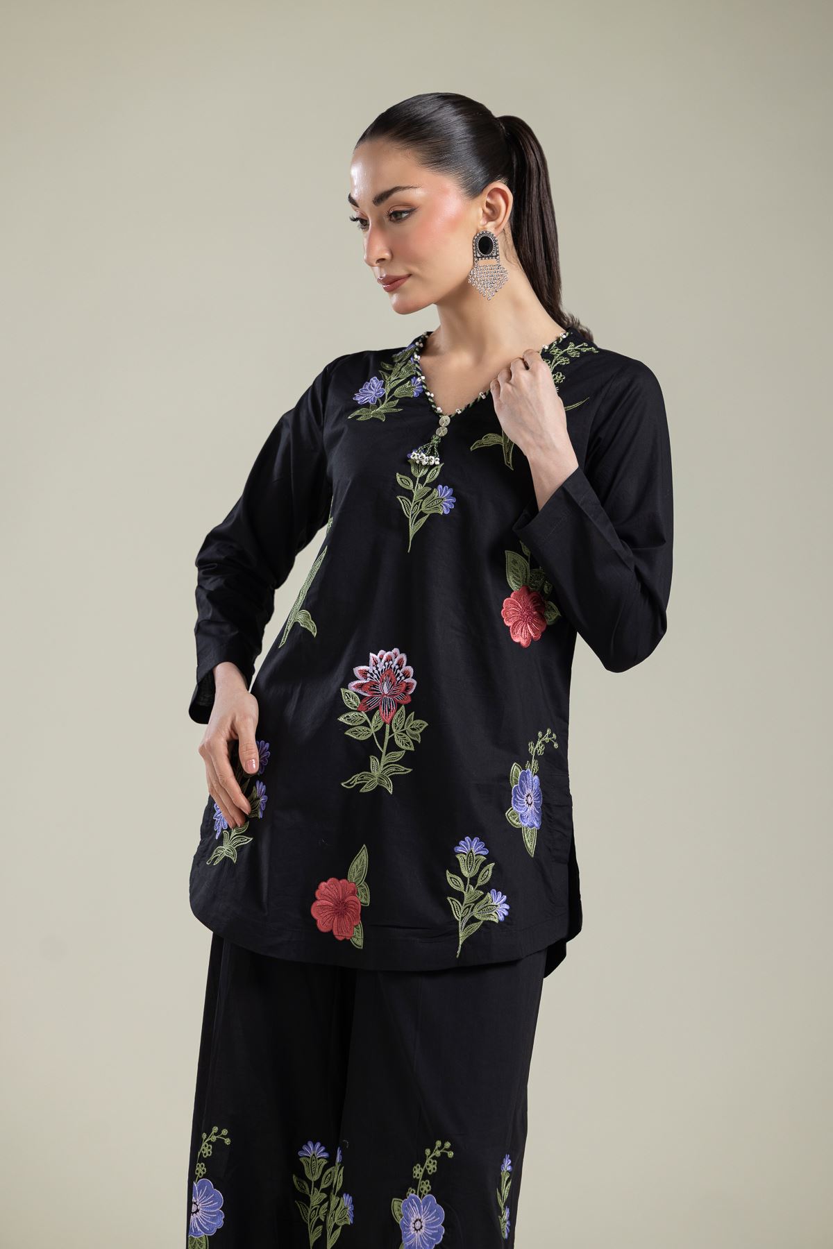Embroidered Cambric Black V-Neck Kurta - 2-26-109-A-D-VG