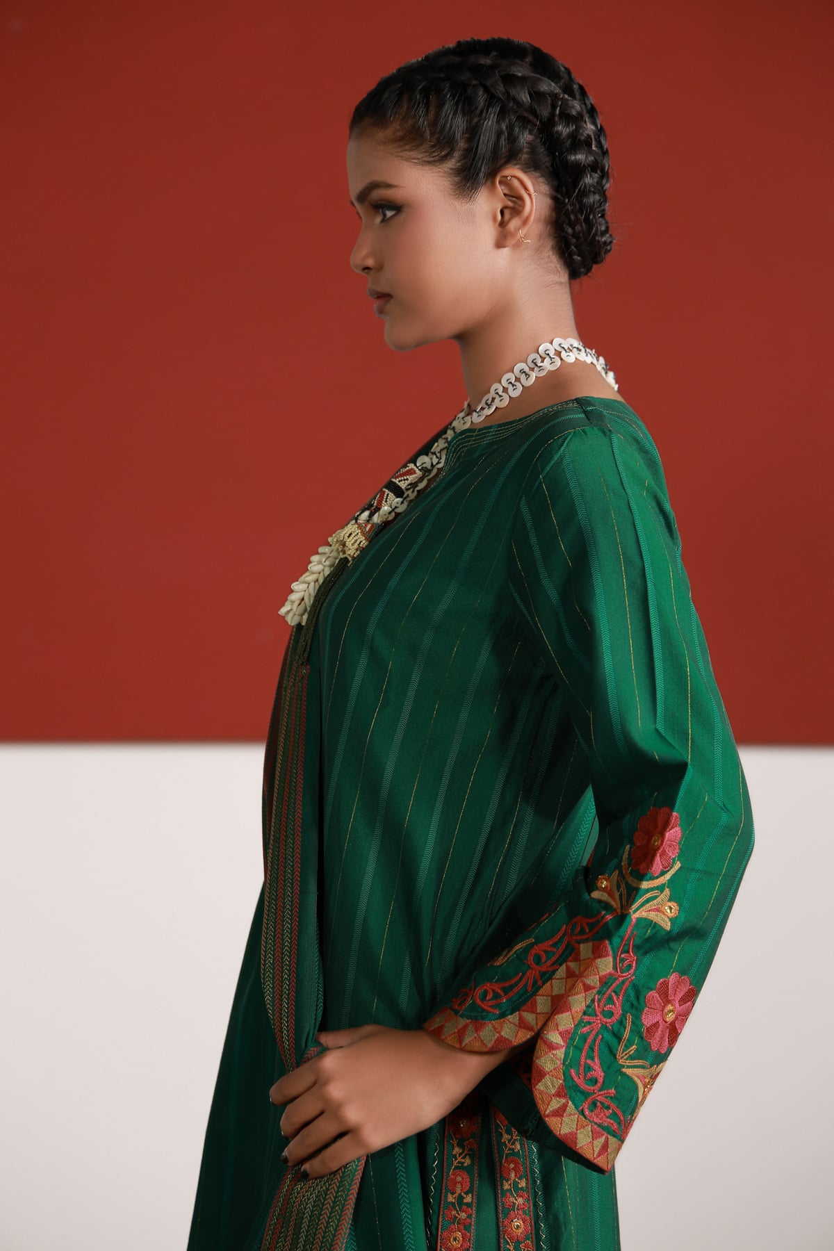 Yarn Dyed Handwoven Dupatta - 2-26-202-A-D-VG