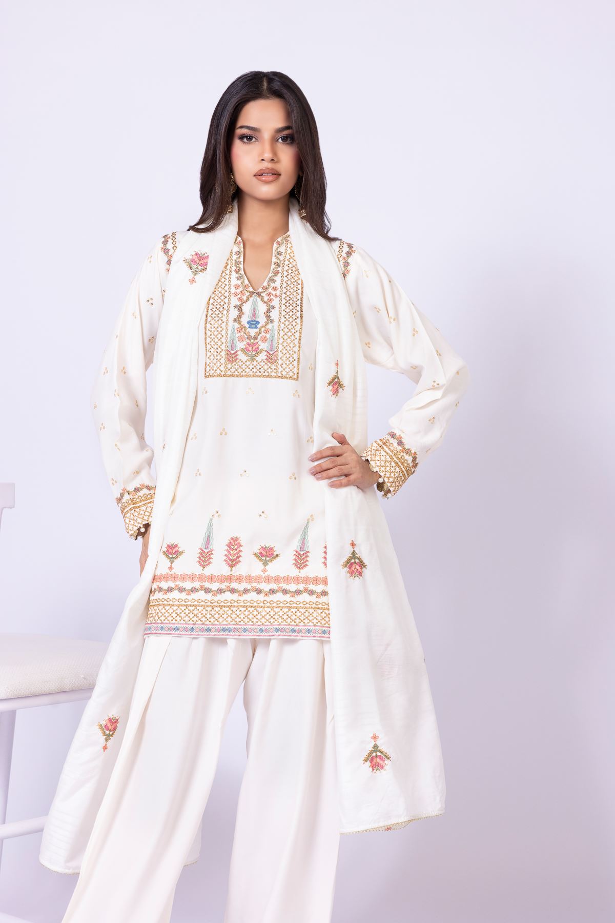 Embroidered Polyester Silk Dupatta - 25-10-10S5-05TA-VG