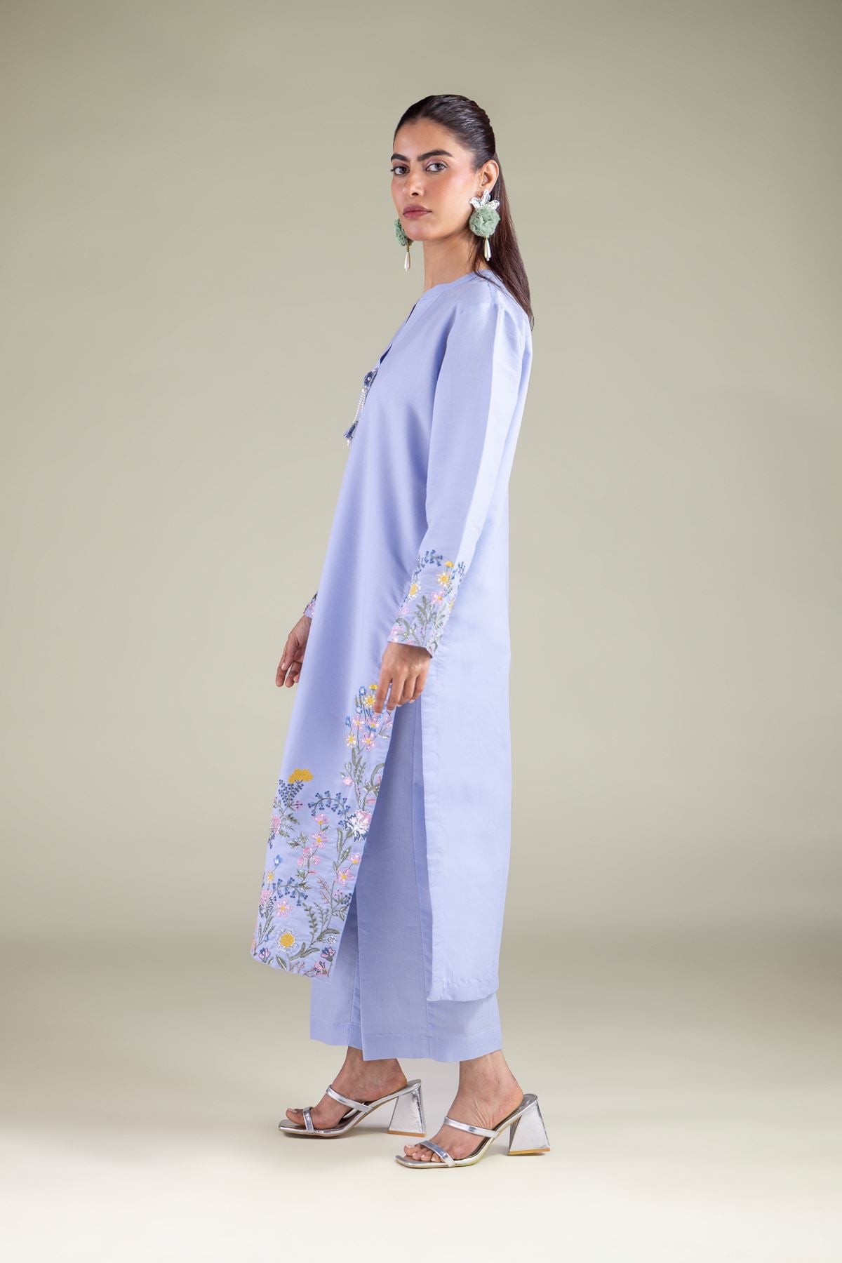 Embroidered Mesuri Regular Fit Pants - 2-26-102-A-E-VG
