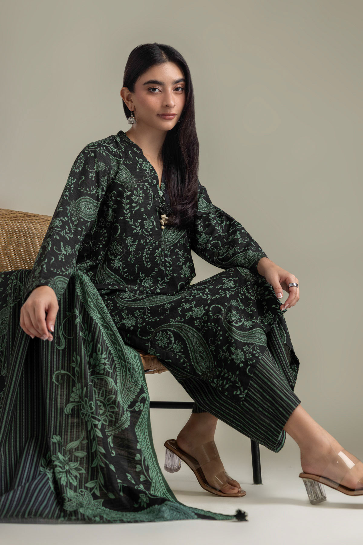 Printed Light Khaddar Tailored 3-Piece Set - 2-26-308-A-G1-VG