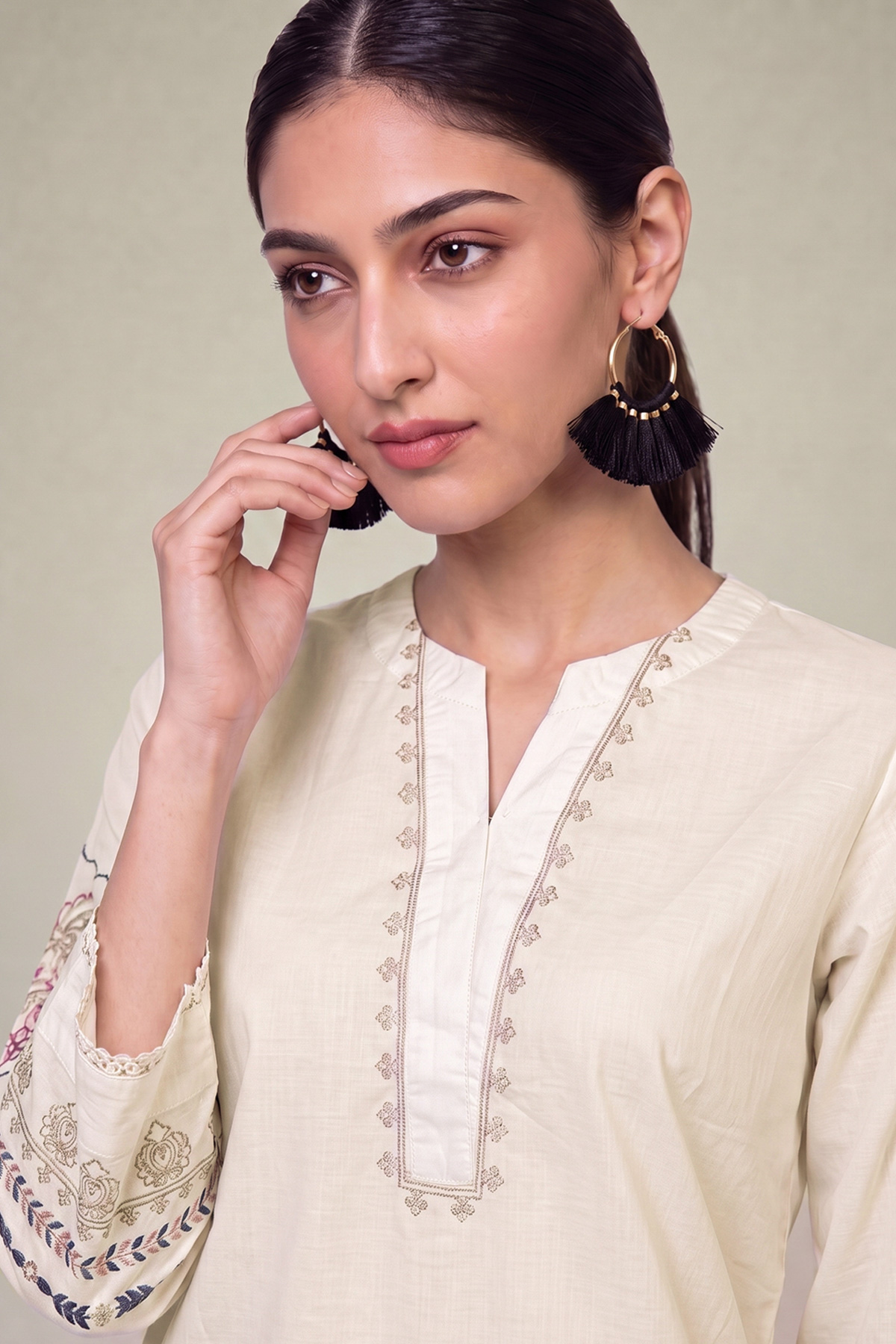 Embroidered Cambric Floral Cambric Kurta - 1-26-102-A-F-VG