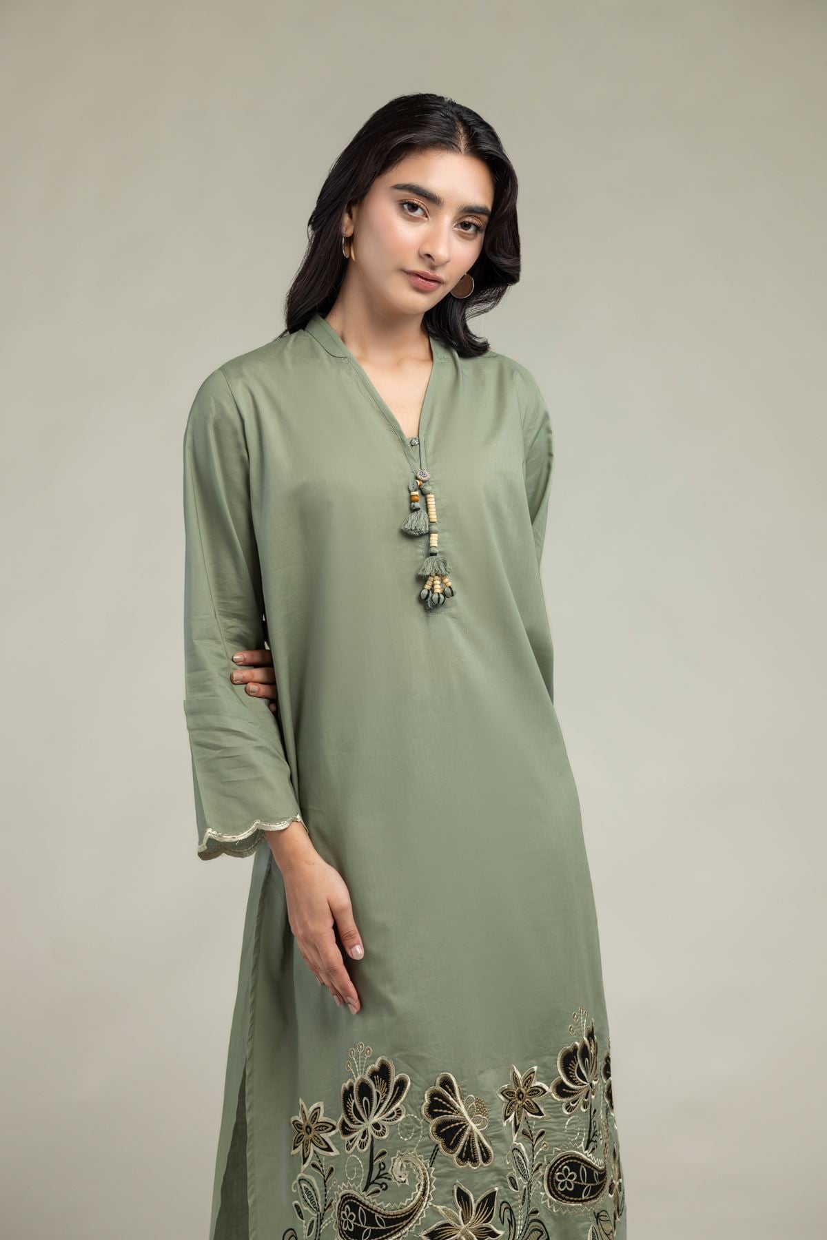 Cambric Long V-Neck Kurta - 1-26-301-B-I1-VG