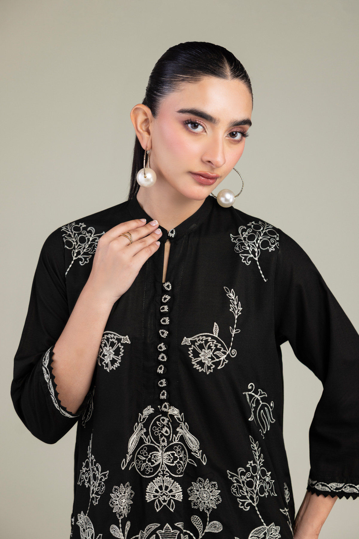 Embroidered Raw Silk Black Floral Kurta - 1-26-309-B-D1-VG