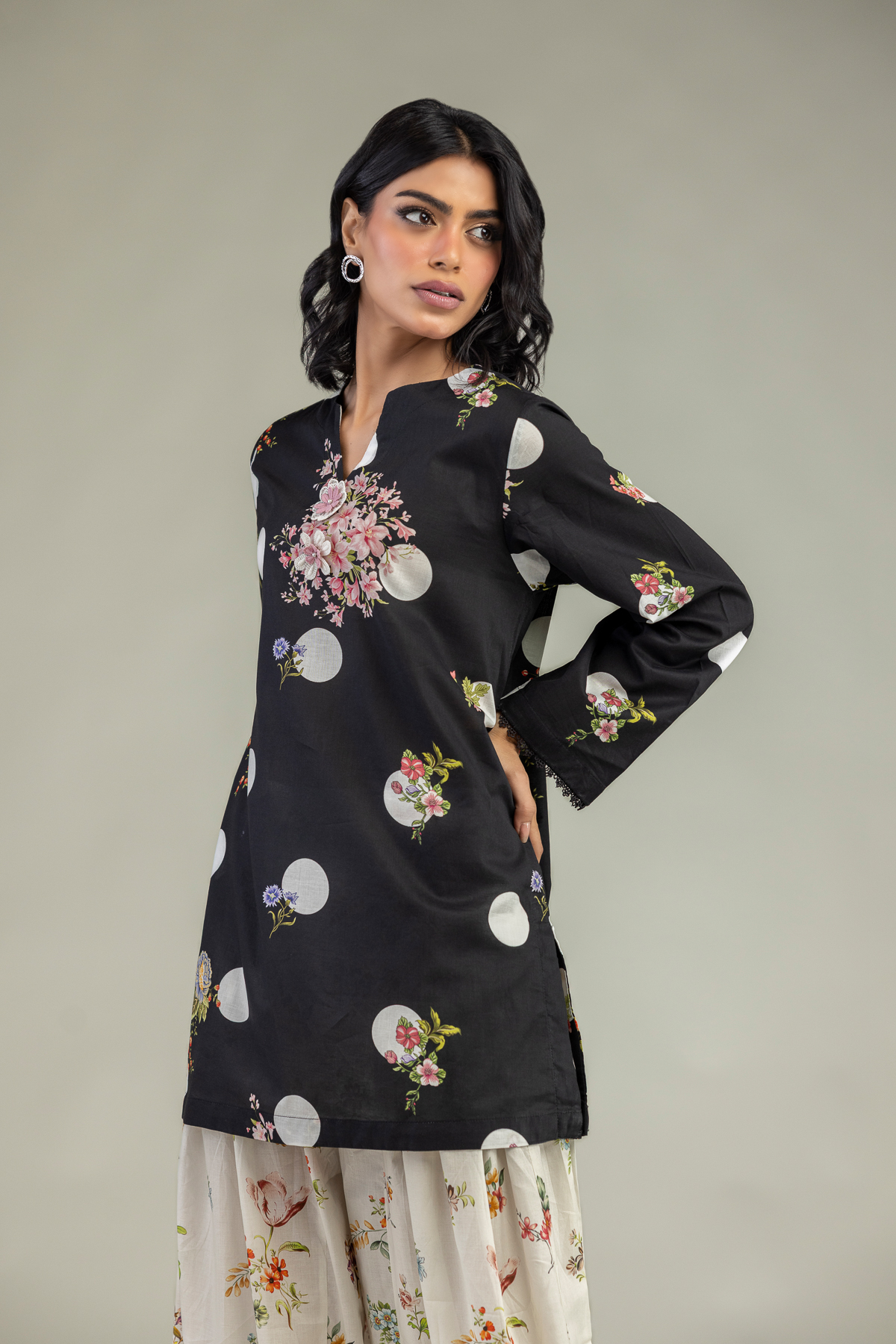 Embroidered Cambric Black Cambric Kurta - 1-26-240-A-G1-VG