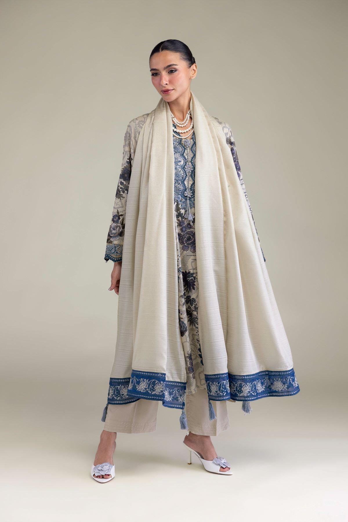 Embroidered Raw Silk Silk Beige Pants - 2-26-206-A-A1-VG