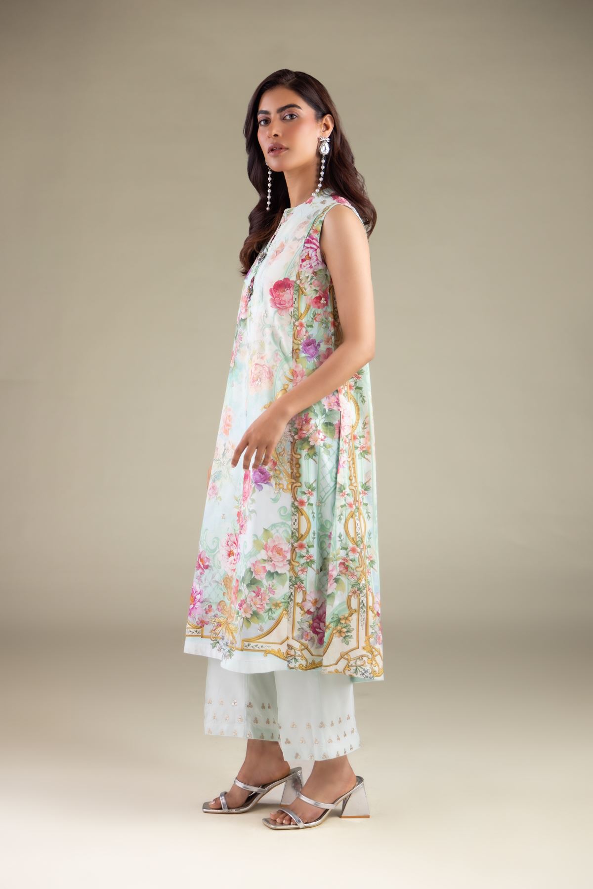 Embroidered Raw Silk Sleeveless Floral Kurta - 2-26-110-A-G-VG