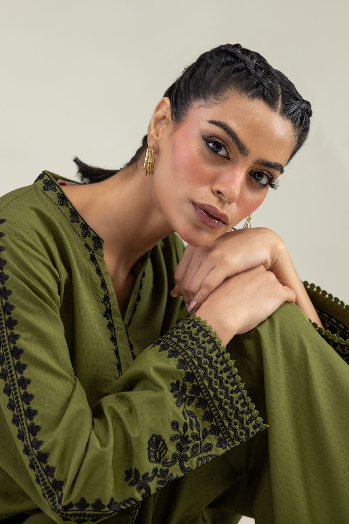 Embroidered Cotton Dobby Cotton Olive Kurta - 1-26-240-A-I1-VG