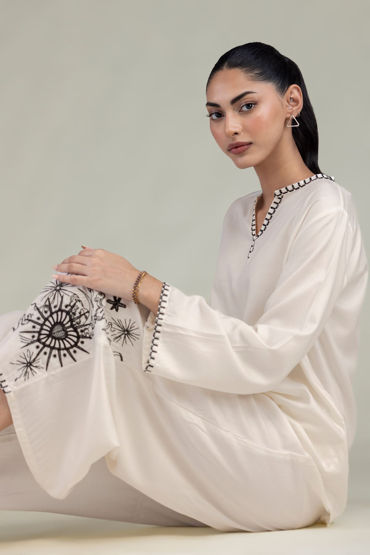 Embroidered Viscose Crepe Solid Viscose Tunic - 2-26-301-B-F1-VG