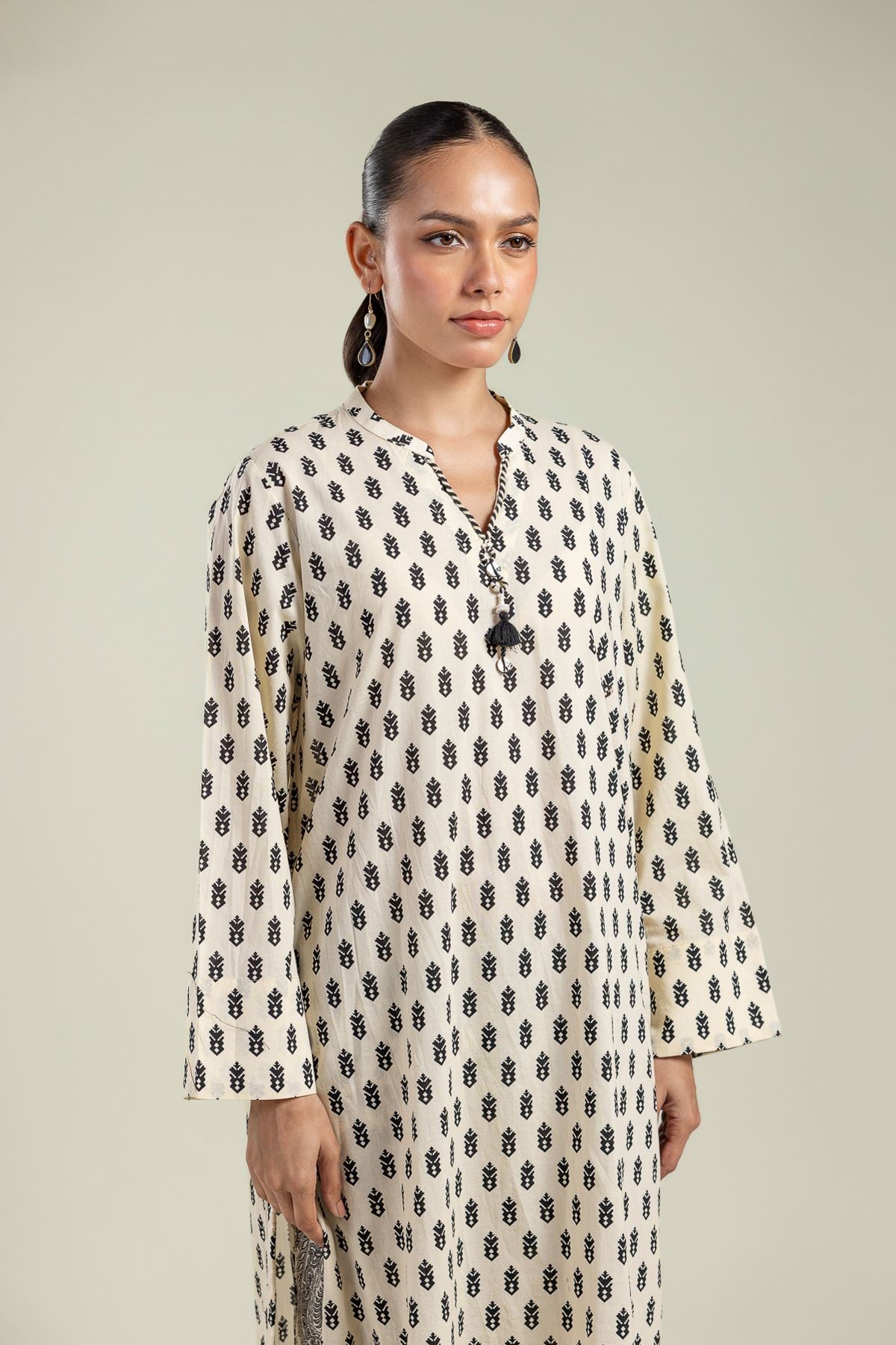 Printed Cambric Cambric V-Neck Kurta - 26-01-2E1-01TA-VG