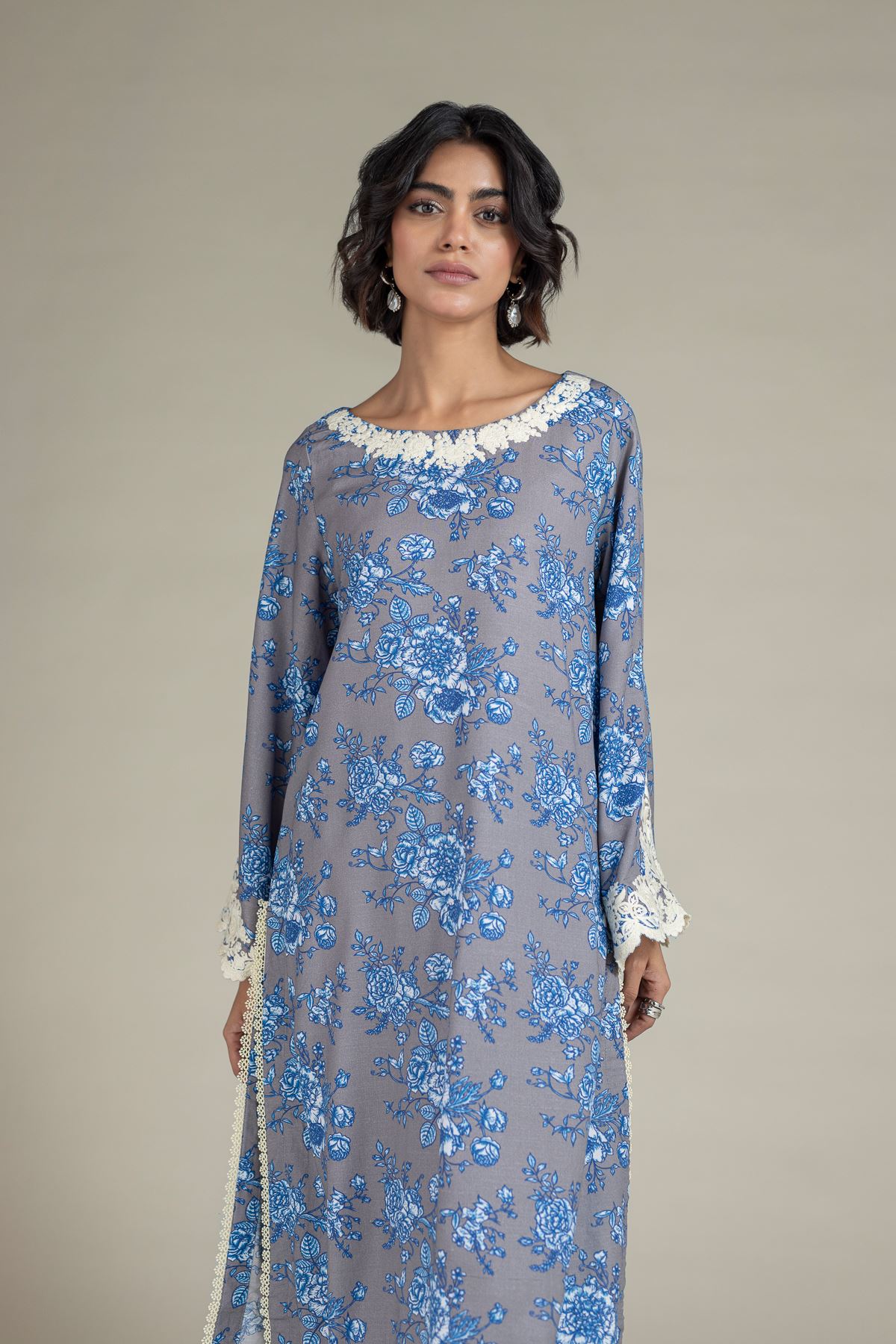 Embroidered Raw Silk Kurta - 25-10-12E4-10TA-VG