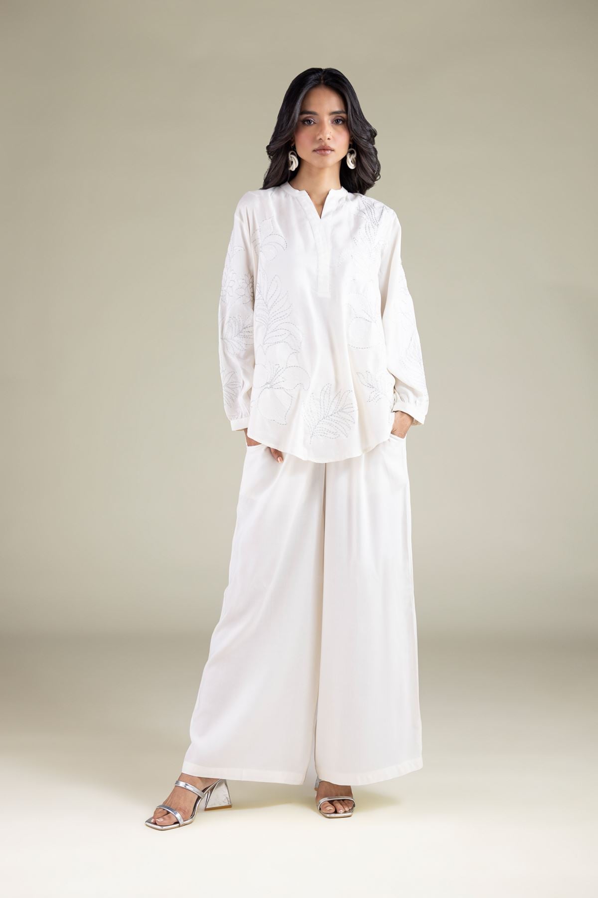 Embroidered Viscose Tunic - 6-26-104-A-D-VG