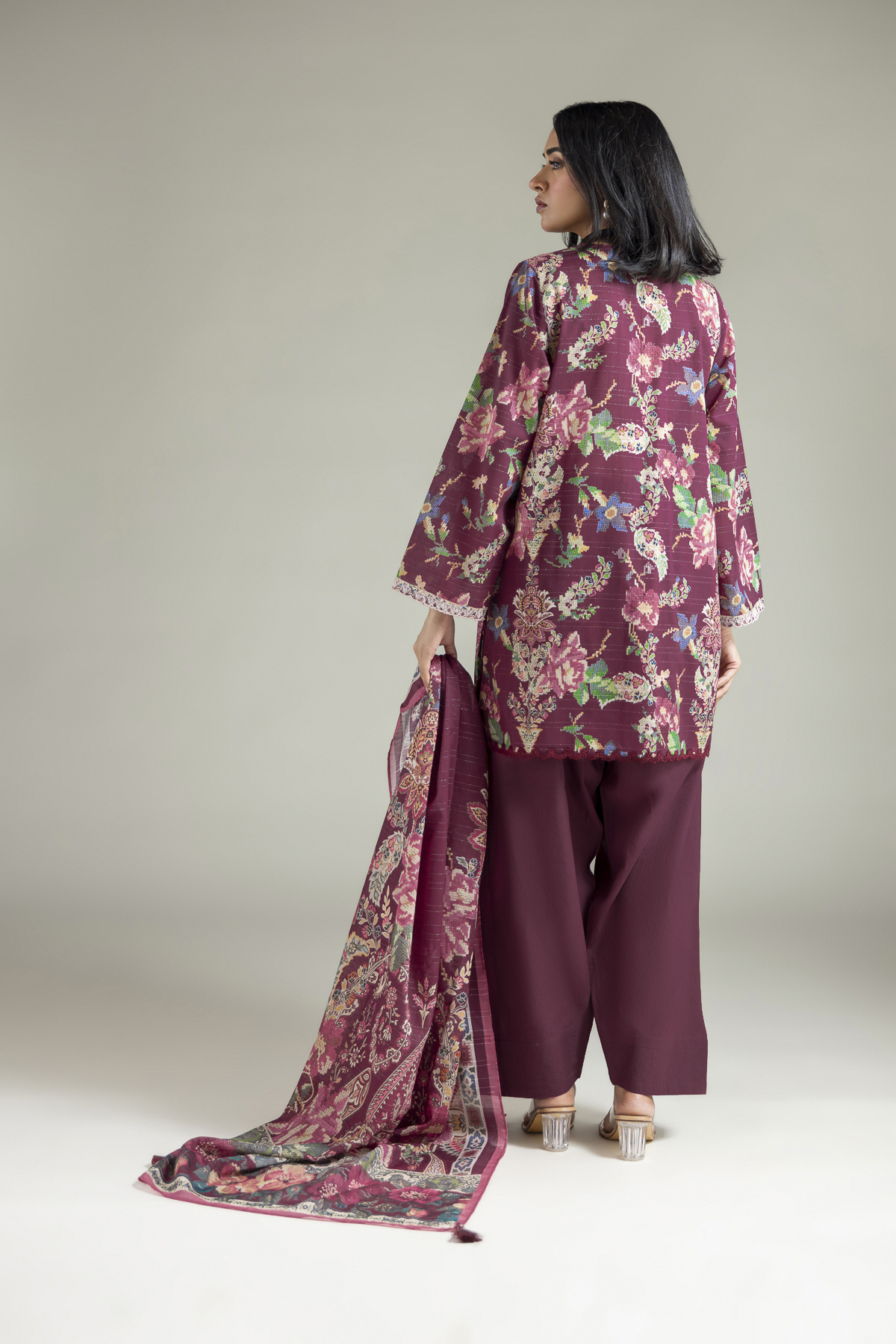 Embroidered Mesuri Mesuri Tailored Set - T-A33-26-103FJ2-VG