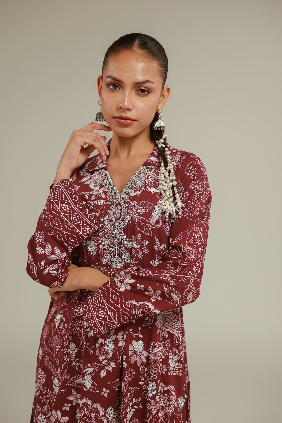 Embroidered Raw Silk Floral Longline Kurta - 25-10-12E9-02TA-VG