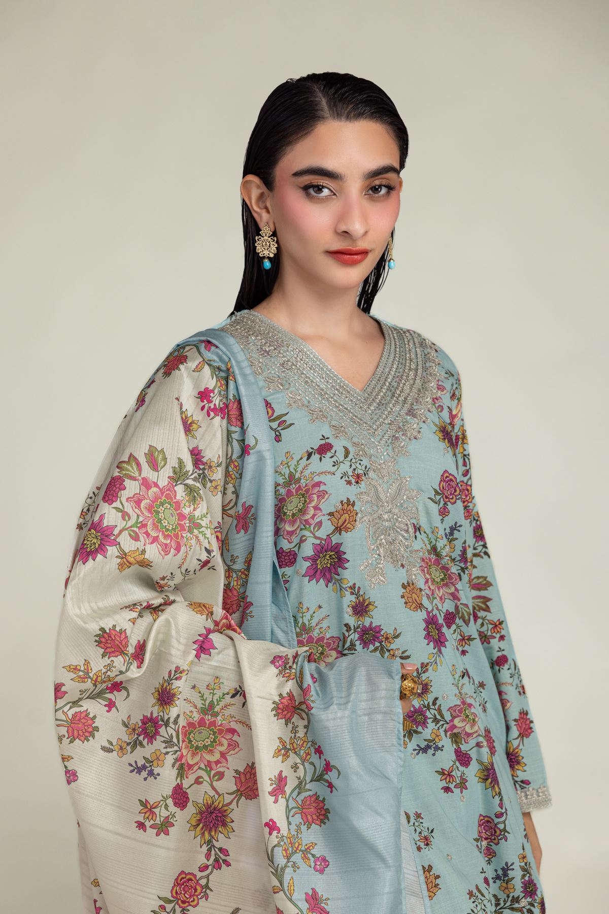 Embroidered Mesuri Floral Mesuri Dupatta - 2-26-201-A-C-VG