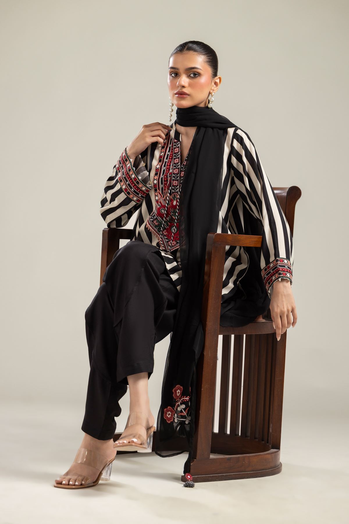 Embroidered Chiffon Black Chiffon Dupatta - 2-26-202-A-G-VG