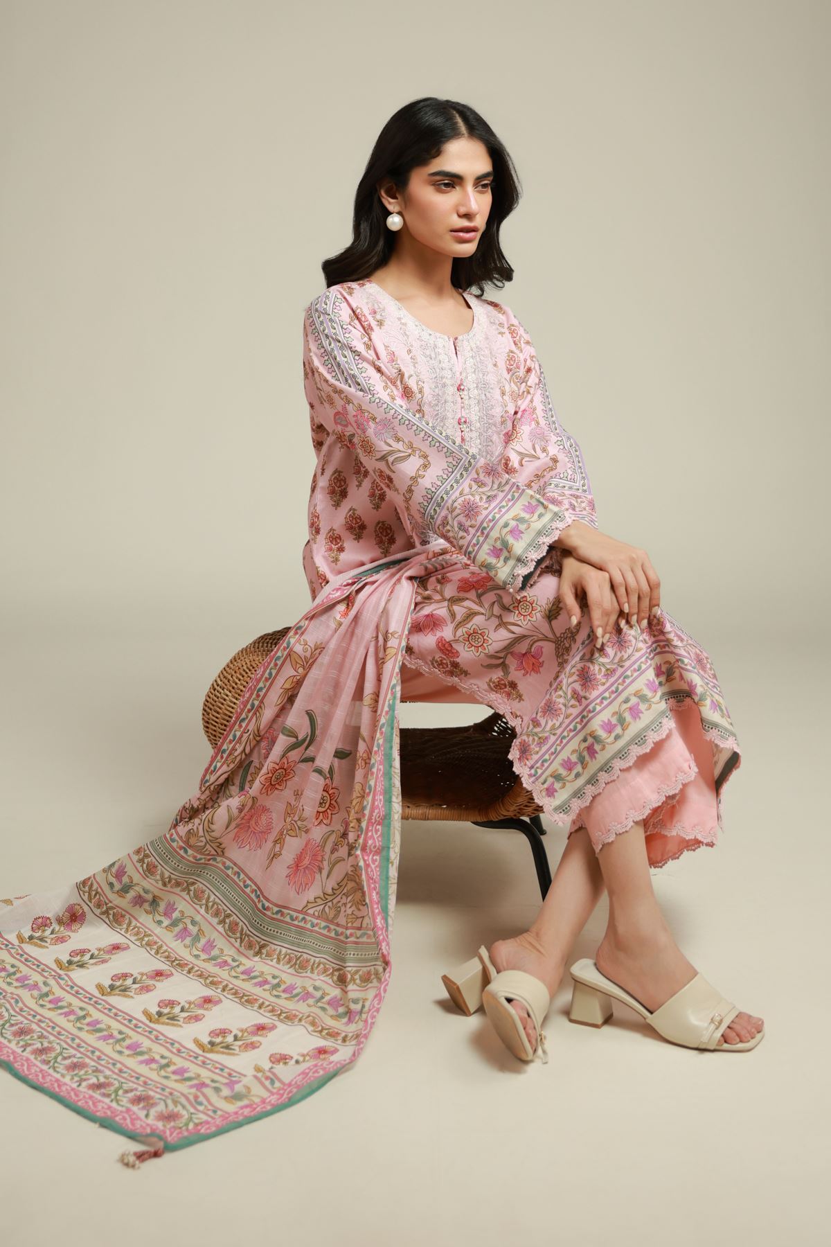 Embroidered Textured Lawn Fabrics 3 Piece - A22-26-124FC1-VG