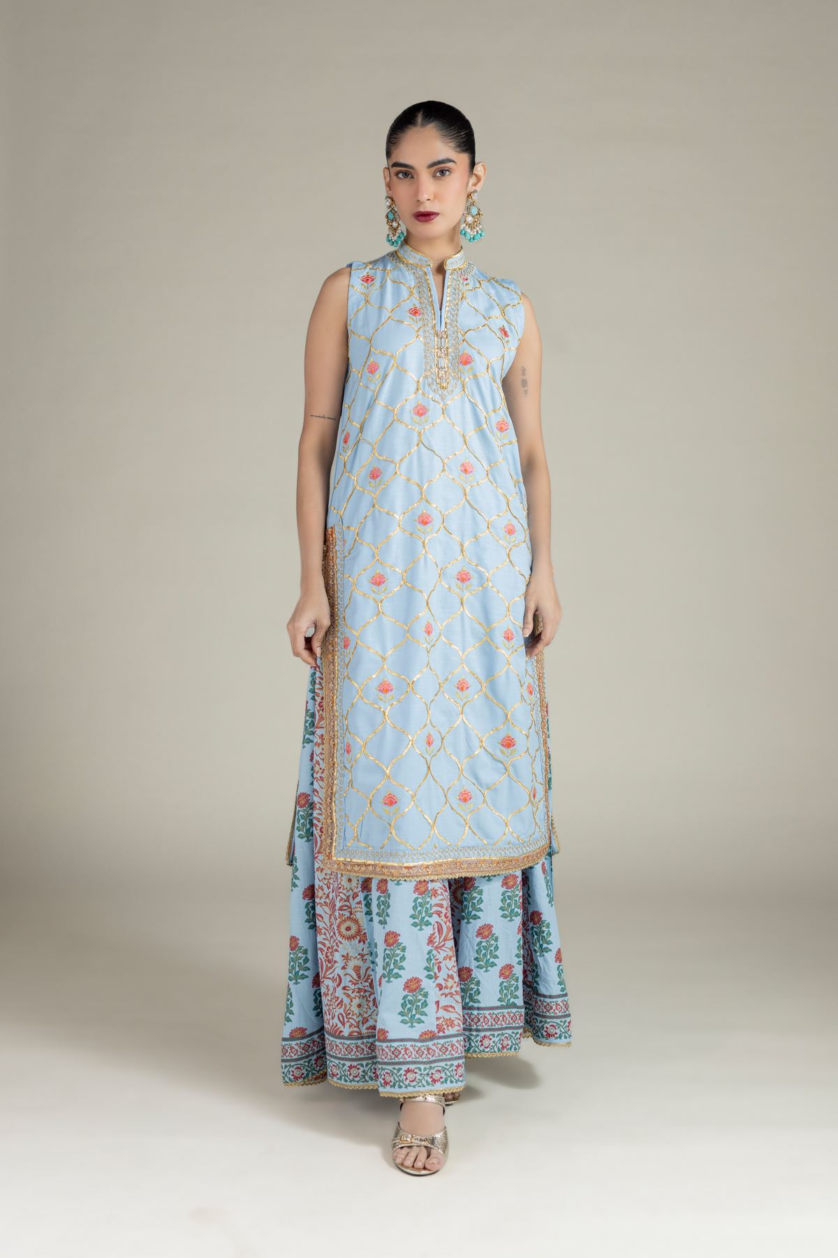 Embroidered Raw Silk Kurta - 25-10-12E9-02TA-VG