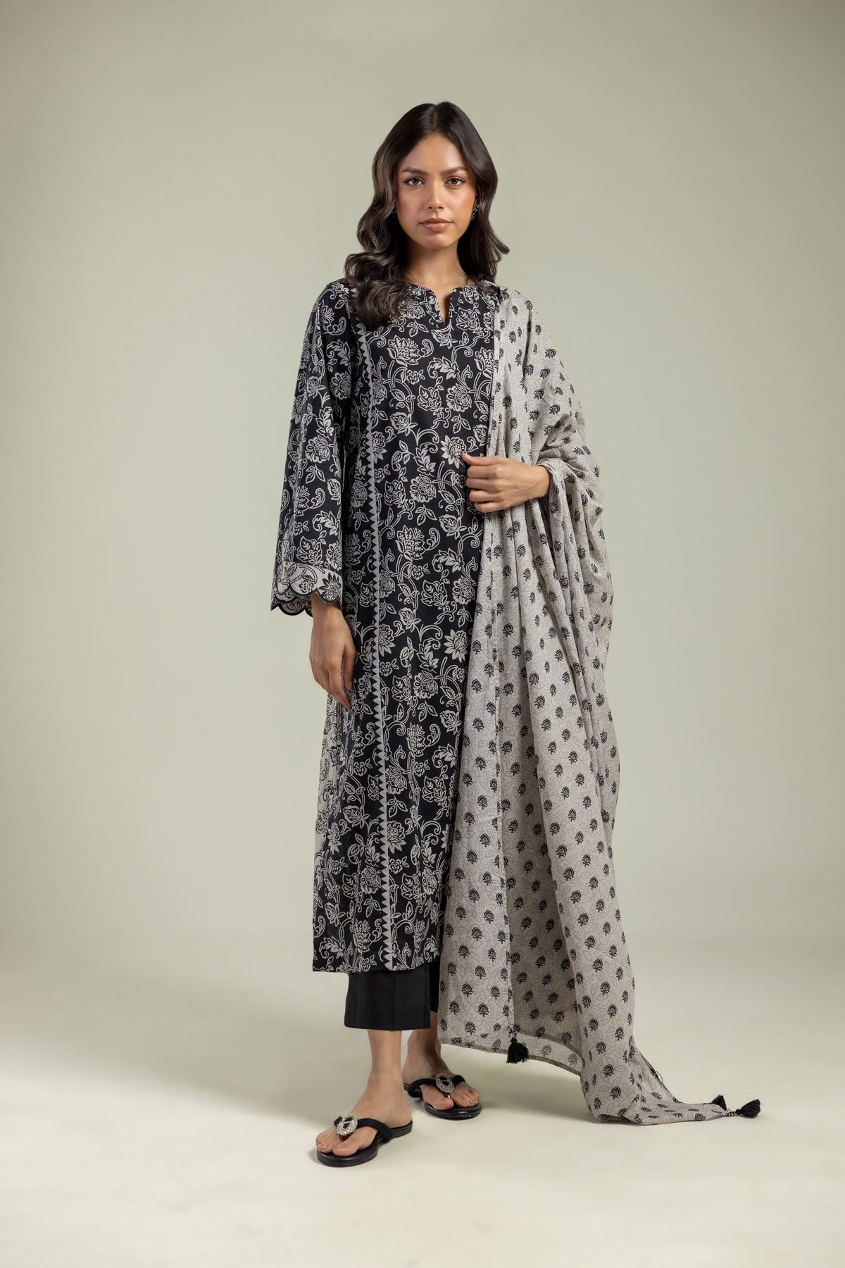 Printed Lawn Off-White Lawn Dupatta - 1-26-208-A-H2-VG