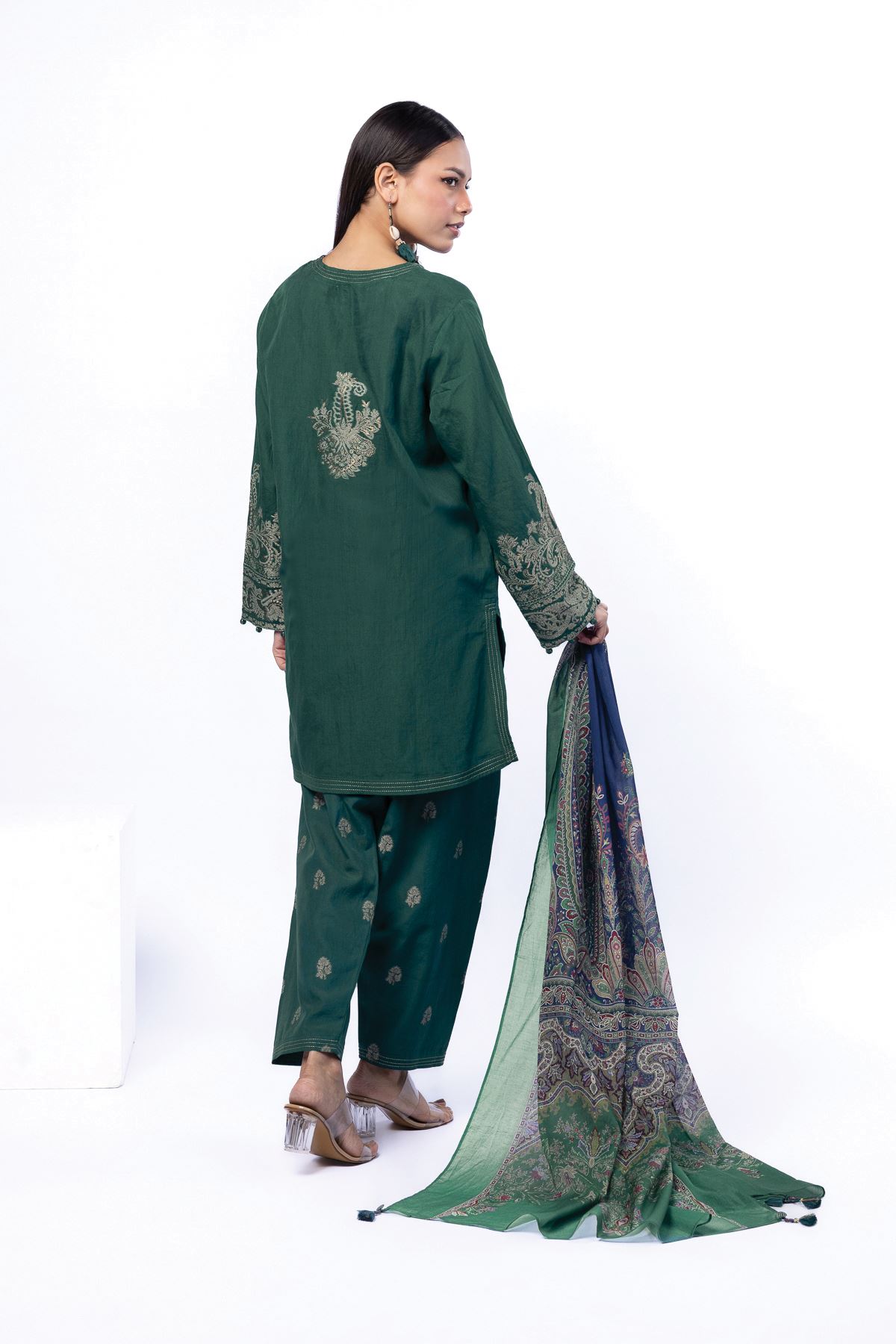 Dyed Jacquard Tailored 3 Piece - T-A33-26-105FF-VG