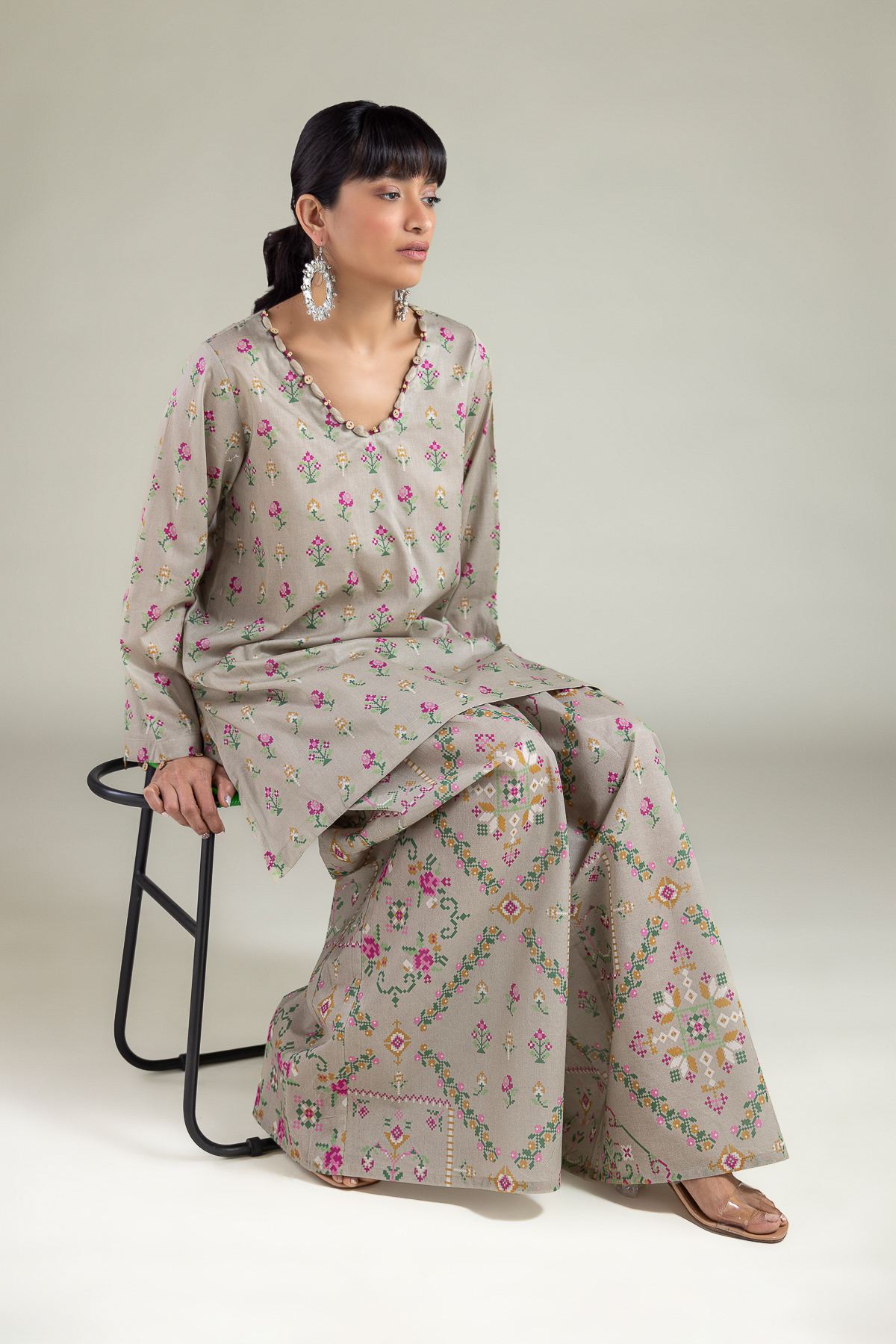 Printed Cambric Cambric 2-Piece Tailored - T-A11-26-111FH1-VG