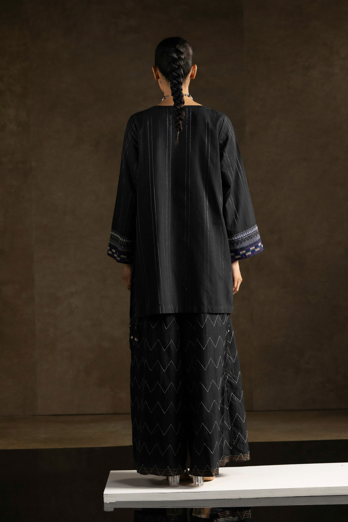 Yarn Dyed Embroidered Handwoven Kurta - 2-26-308-A-G1-VG