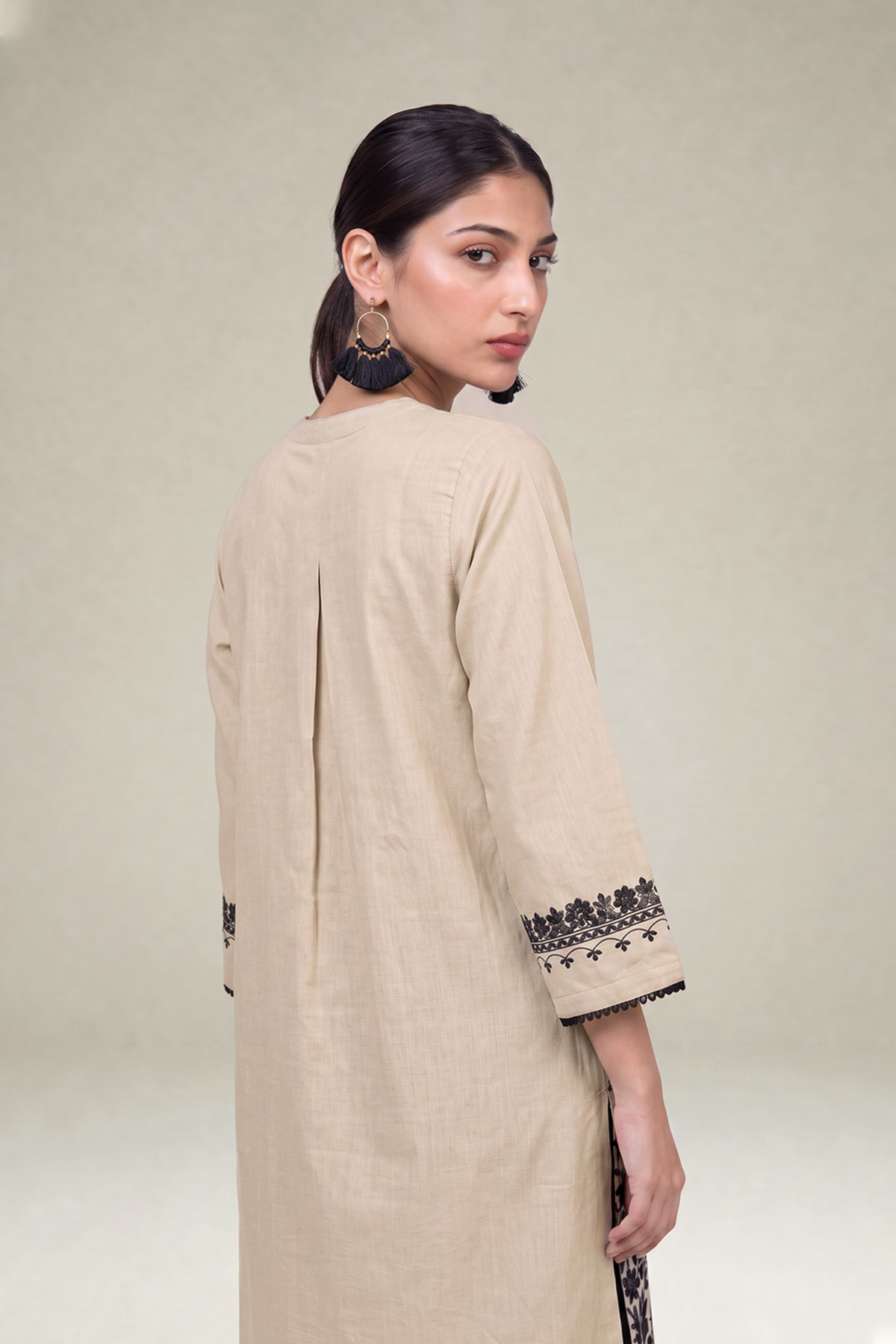 Embroidered Cambric Floral Cambric Kurta - 1-26-309-B-D1-VG