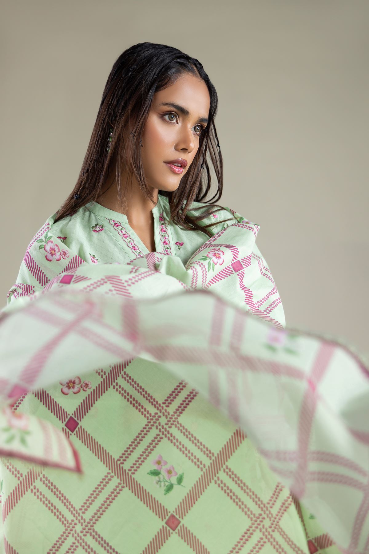 Embroidered Lawn Floral Geometric Dupatta - 1-26-119-C-G-VG