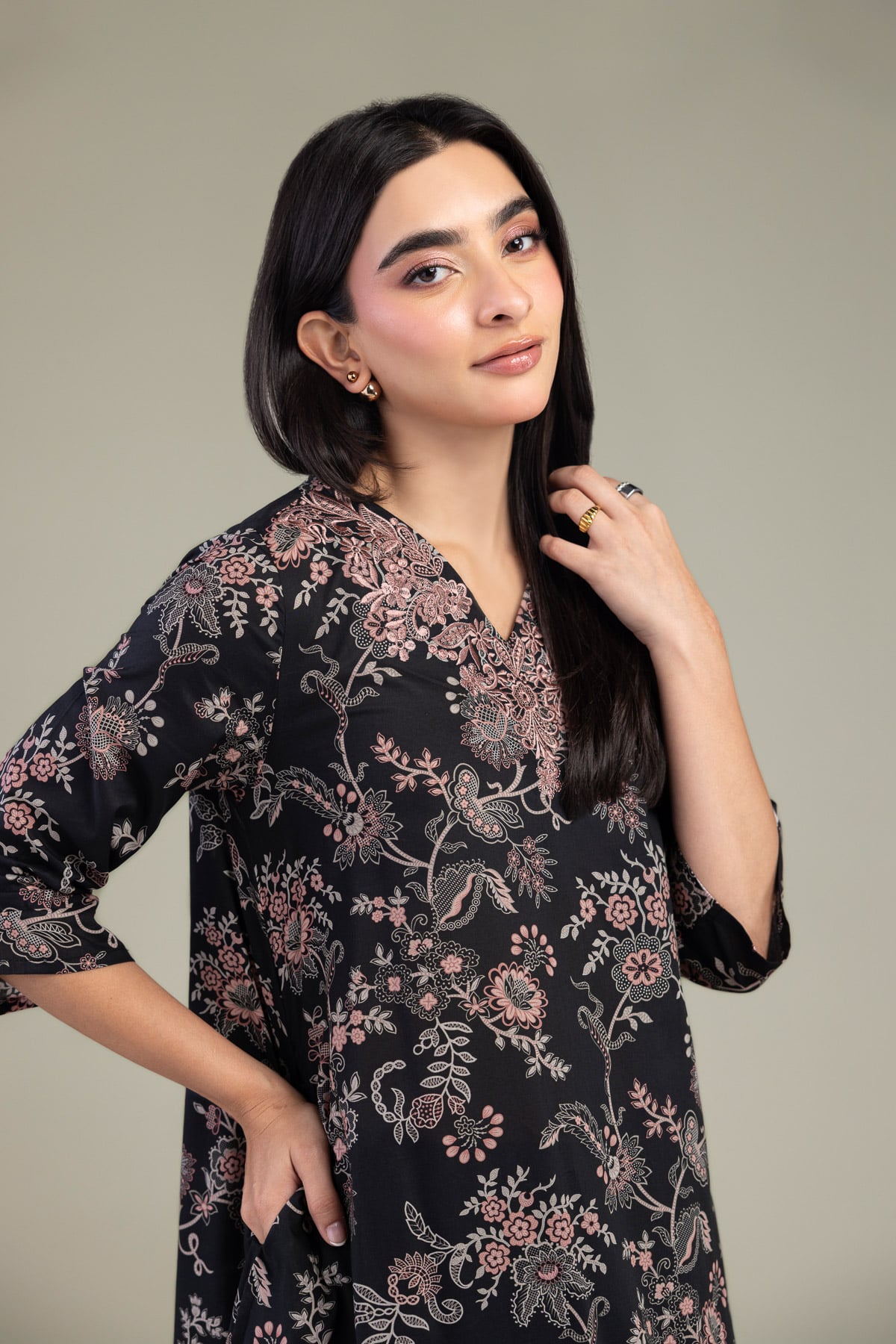 Embroidered Cambric Black Cambric Kurta - 2-26-308-A-G1-VG