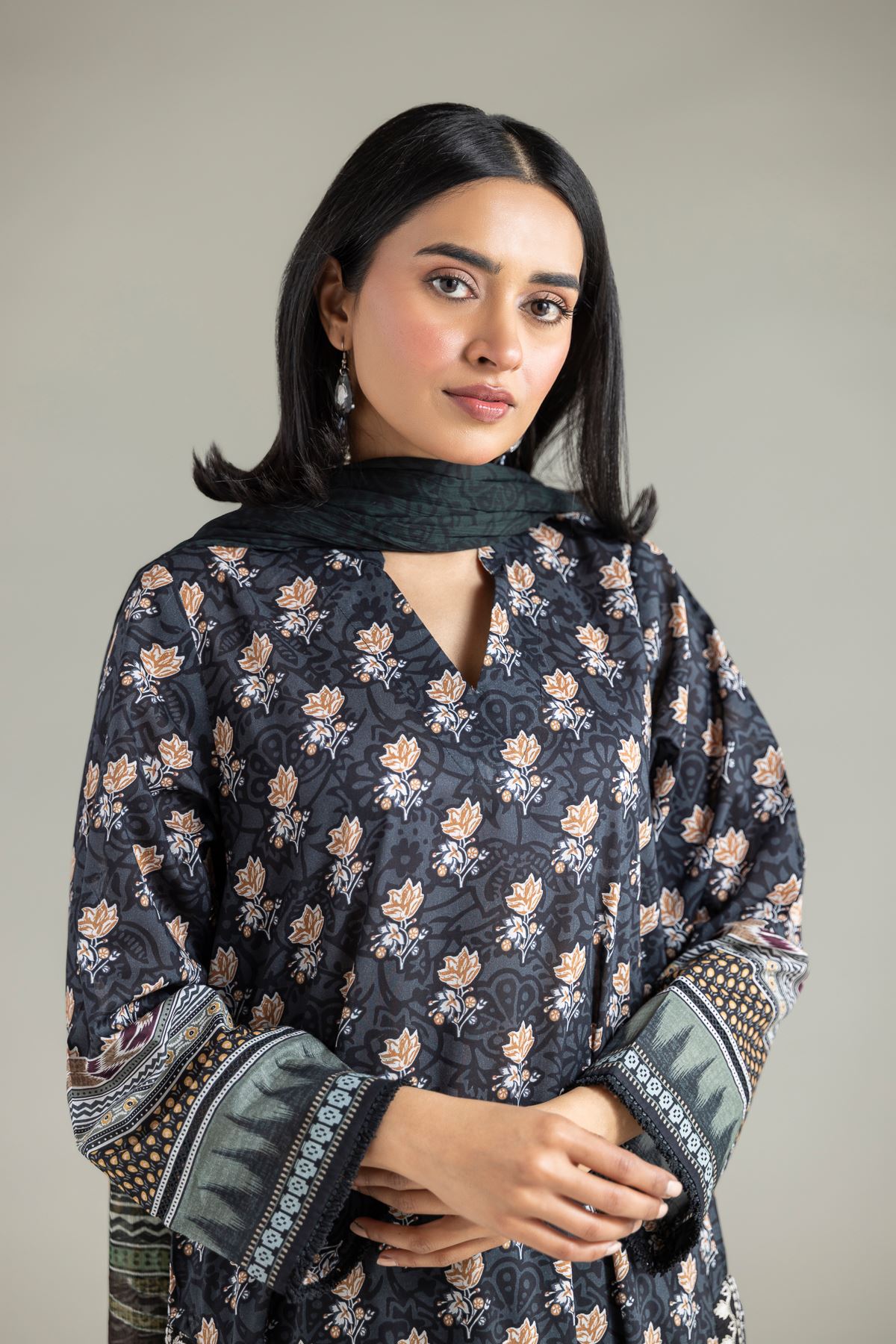 Embroidered Lawn Fabrics 3 Piece - 1001944829