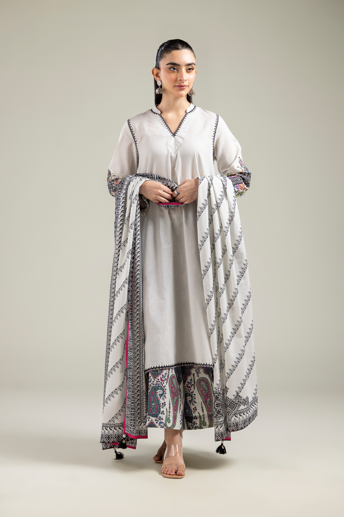Embroidered Mesuri Geometric Off-White Dupatta - 1-26-142-A-A-VG