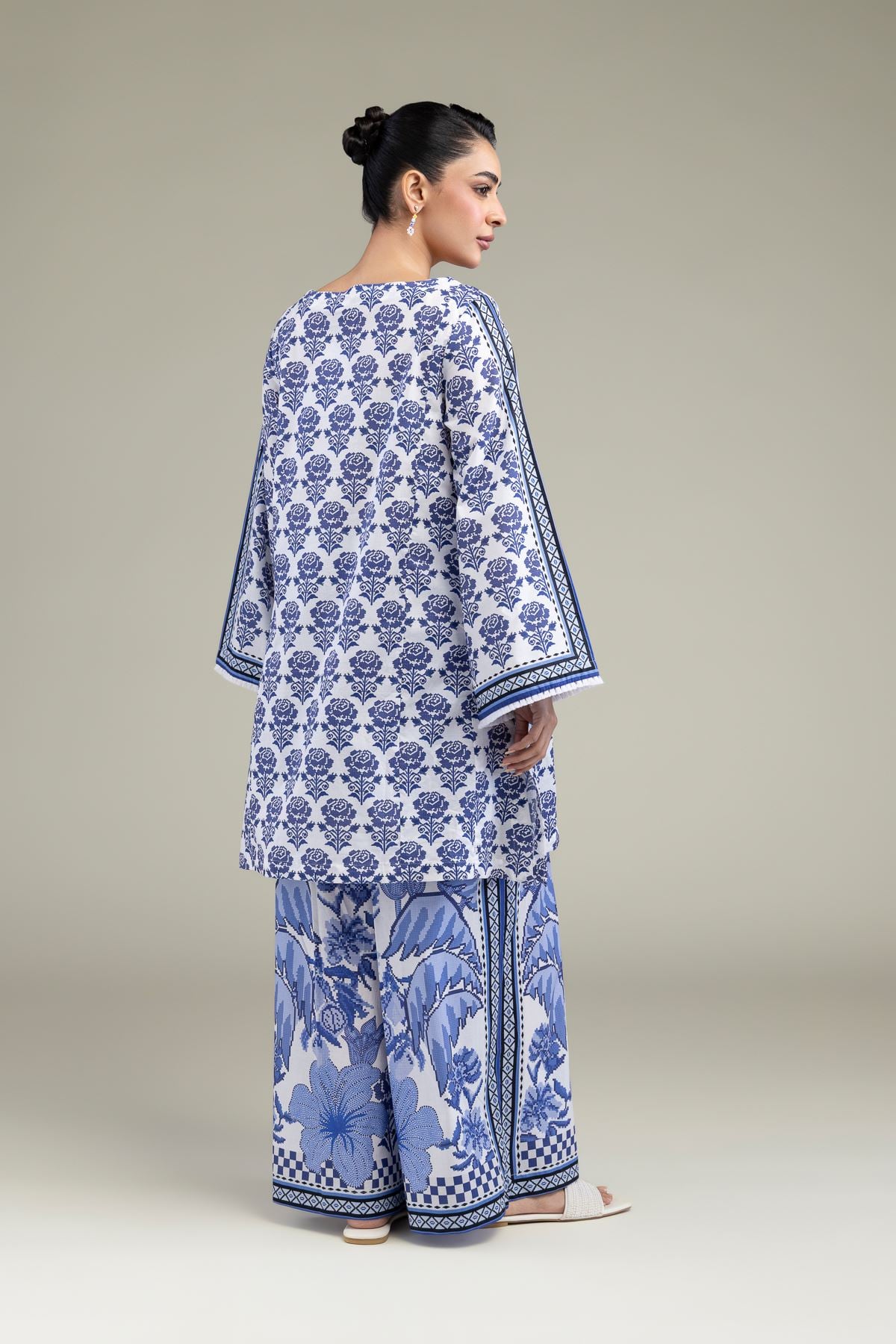 Printed Cambric Short Floral Kurta - T-A11-26-107FE1-VG