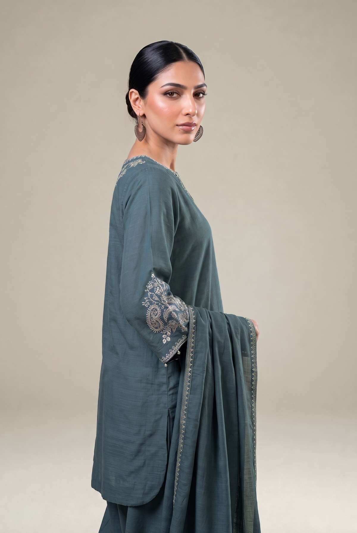 Embroidered Light Khaddar Blue Solid Dupatta - 1-26-325-A-B1-VG