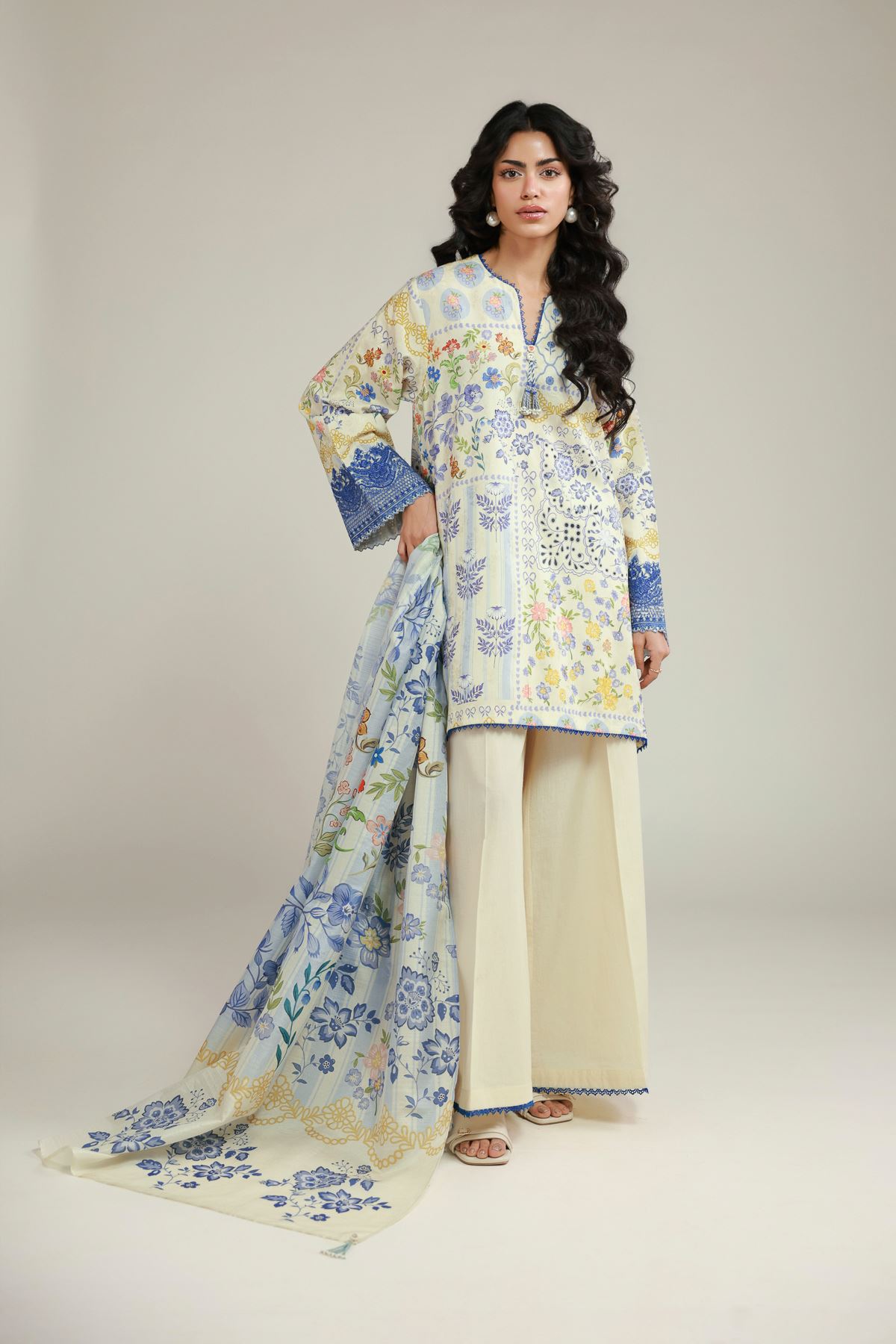Embroidered Jacquard Fabrics 3 Piece - A33-26-111FI1-VG