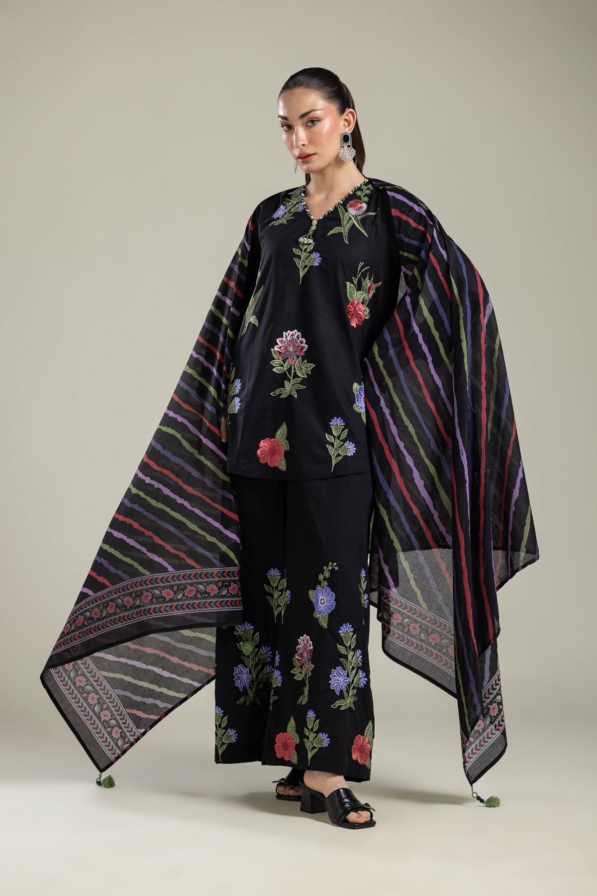 Embroidered Lawn Black Lawn Dupatta - 2-26-308-A-G1-VG