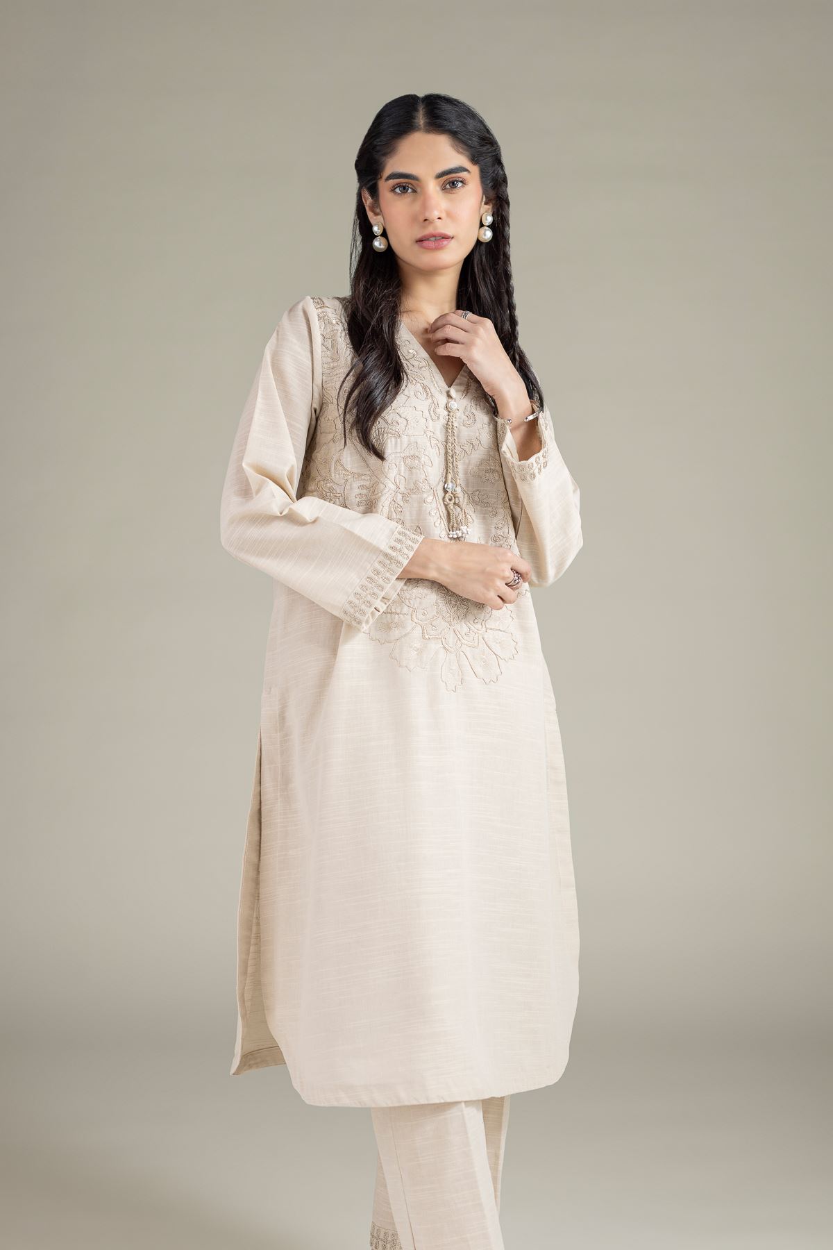 Embroidered Khaddar Kurta - 25-10-10S6-05TA-VG