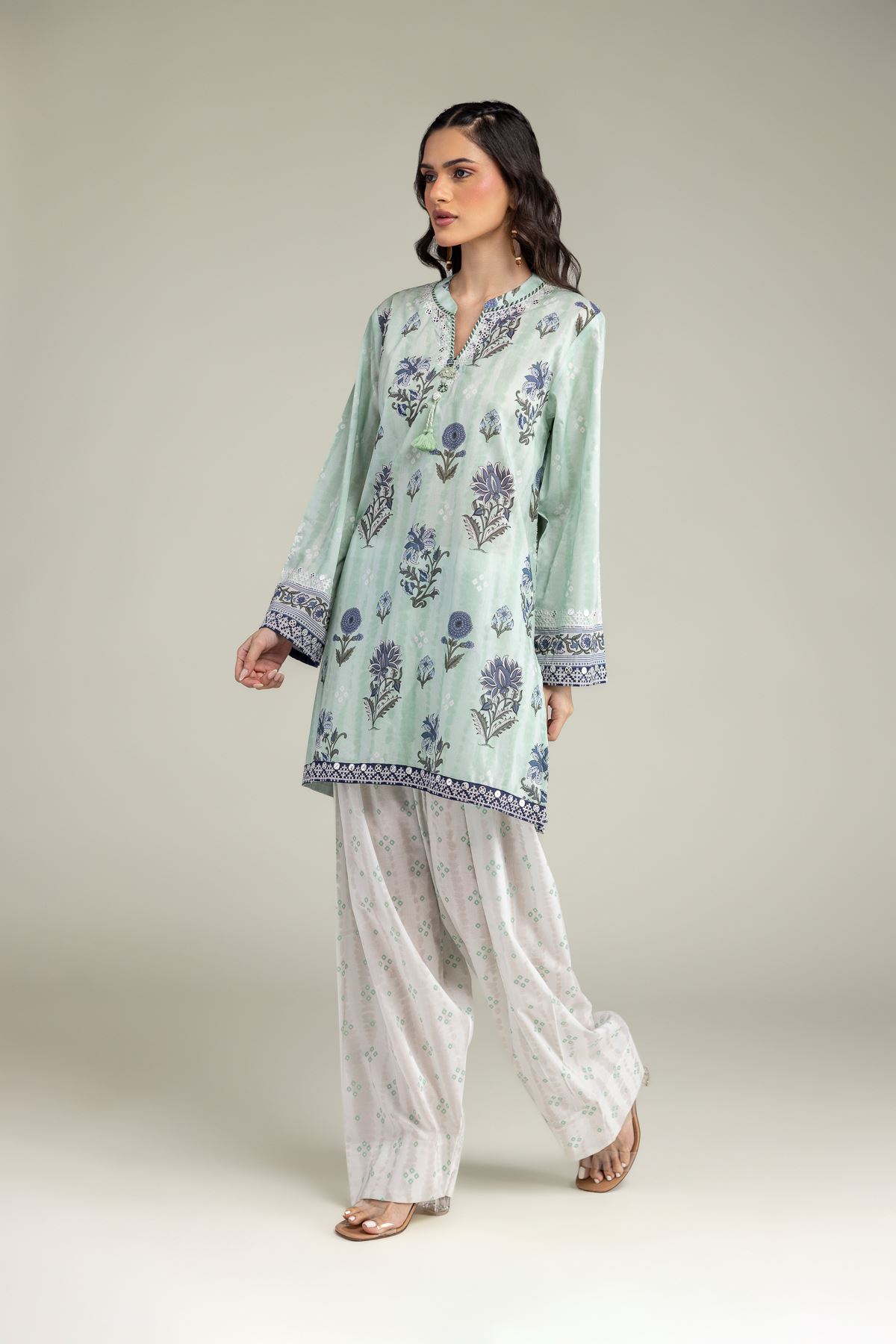 Embroidered Lawn Tailored 2-Piece Lawn - 1-26-102-A-F-VG