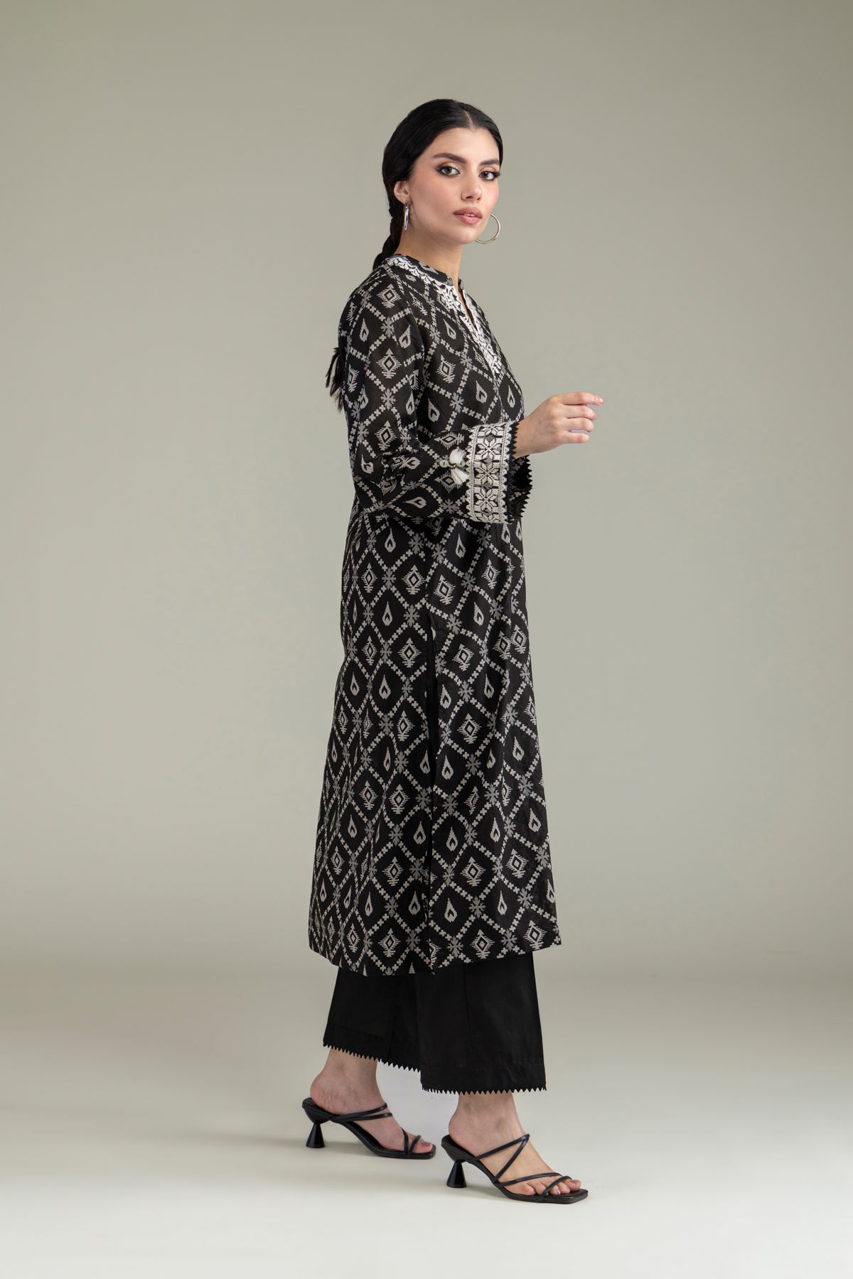 Embroidered Cambric Black Cambric Pants - 1-26-238-A-B1-VG