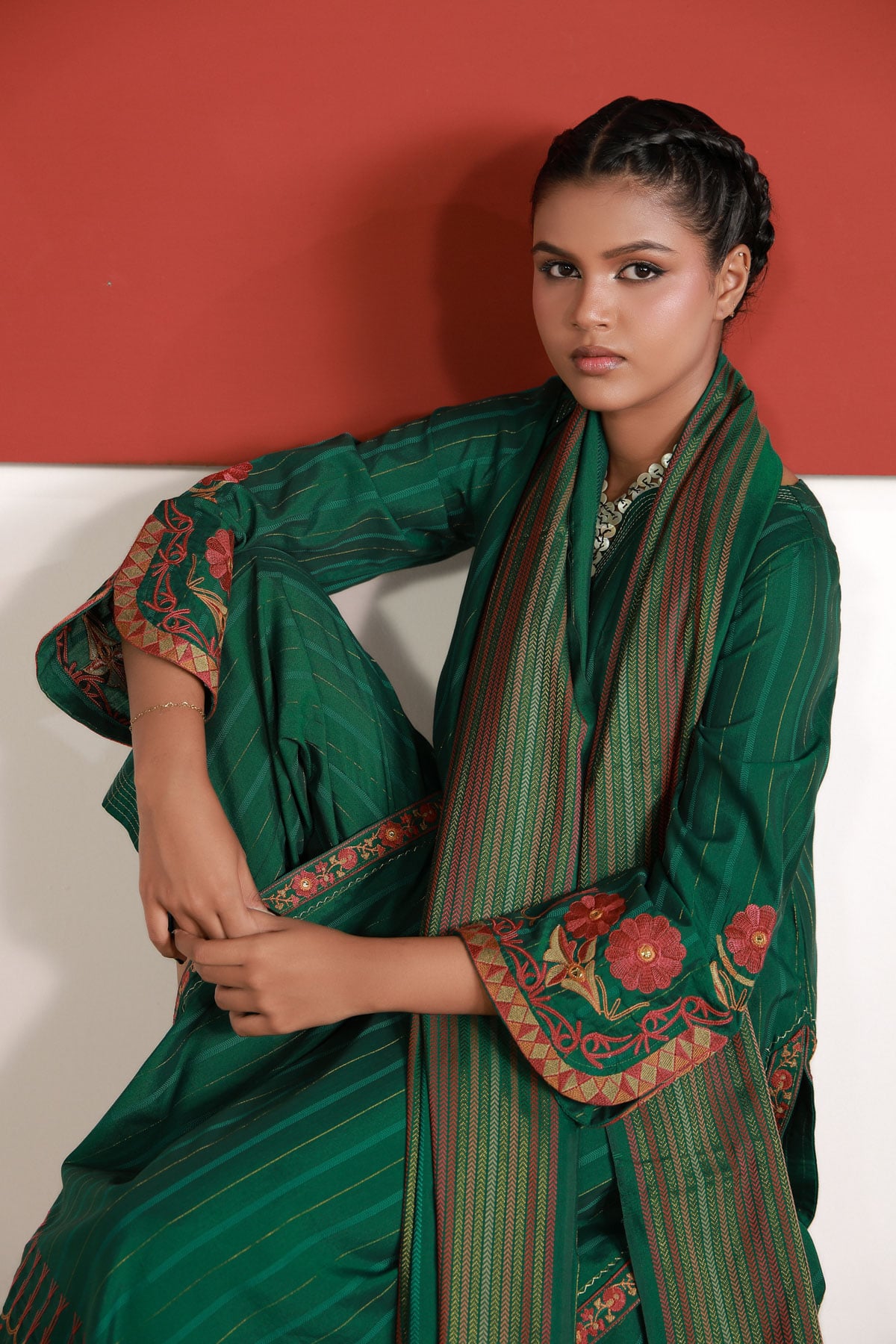 Yarn Dyed Handwoven Dupatta - 2-26-202-A-D-VG